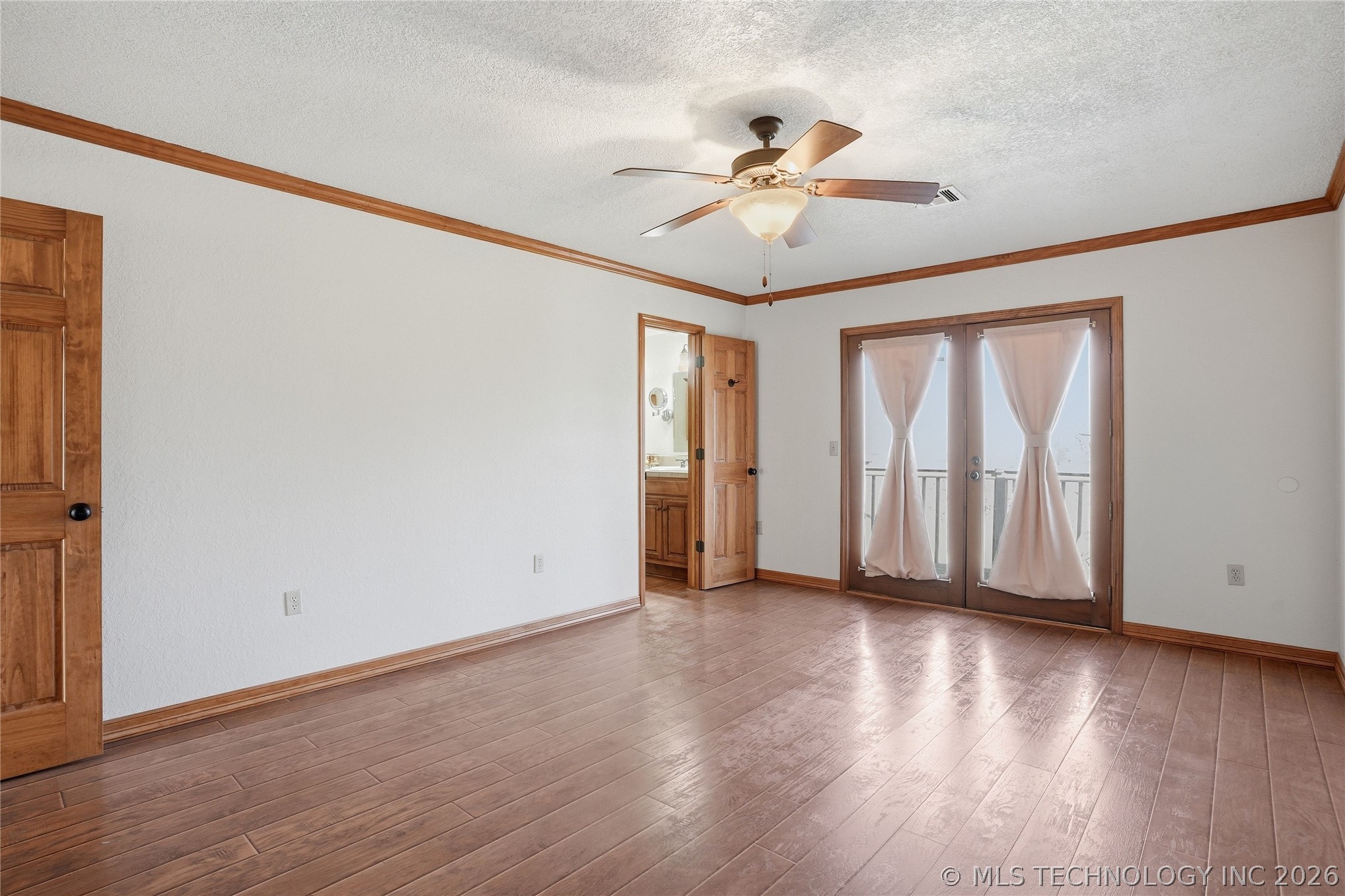 1607 Kingsway Street Property Photo 23
