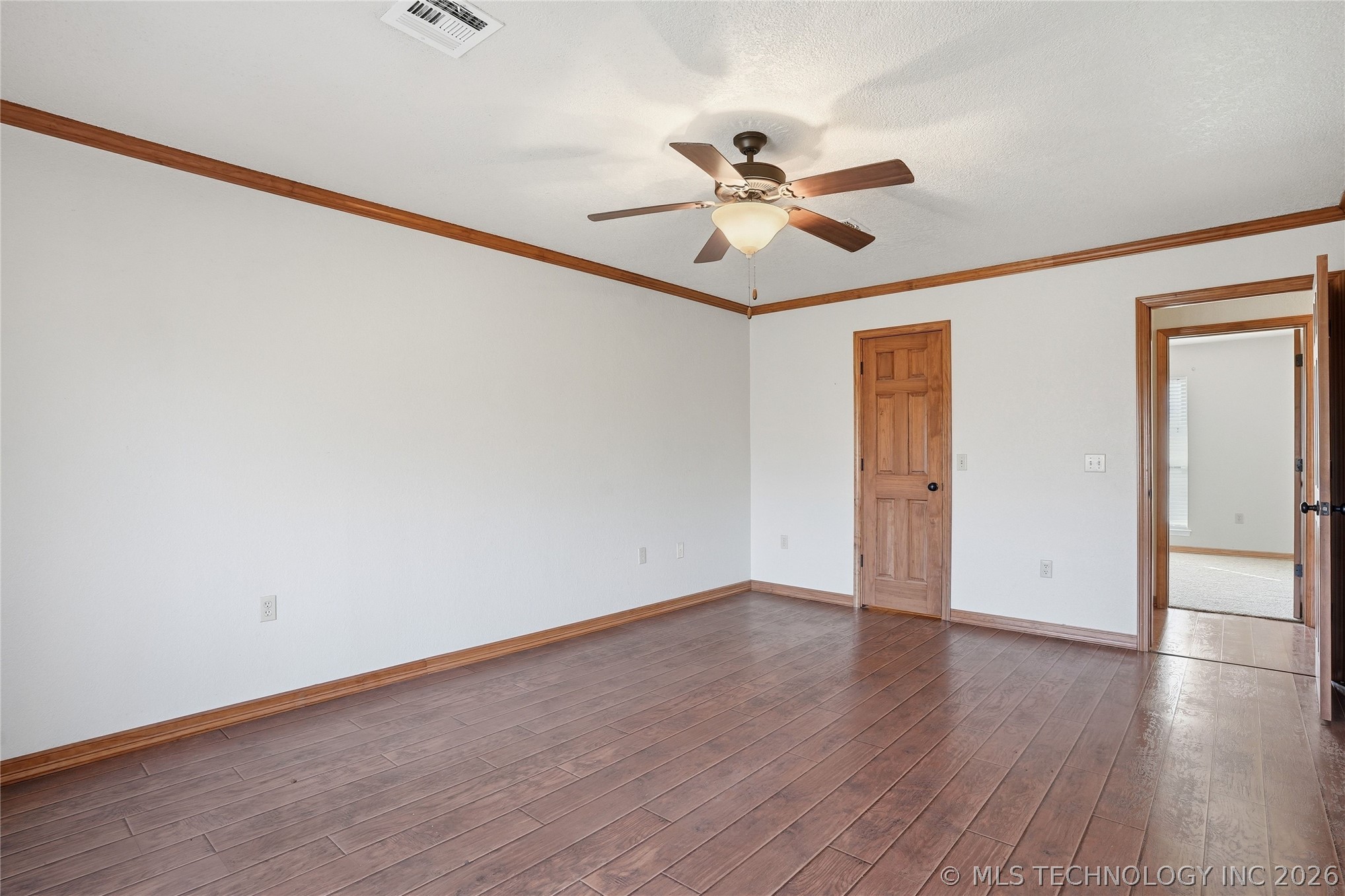 1607 Kingsway Street Property Photo 25