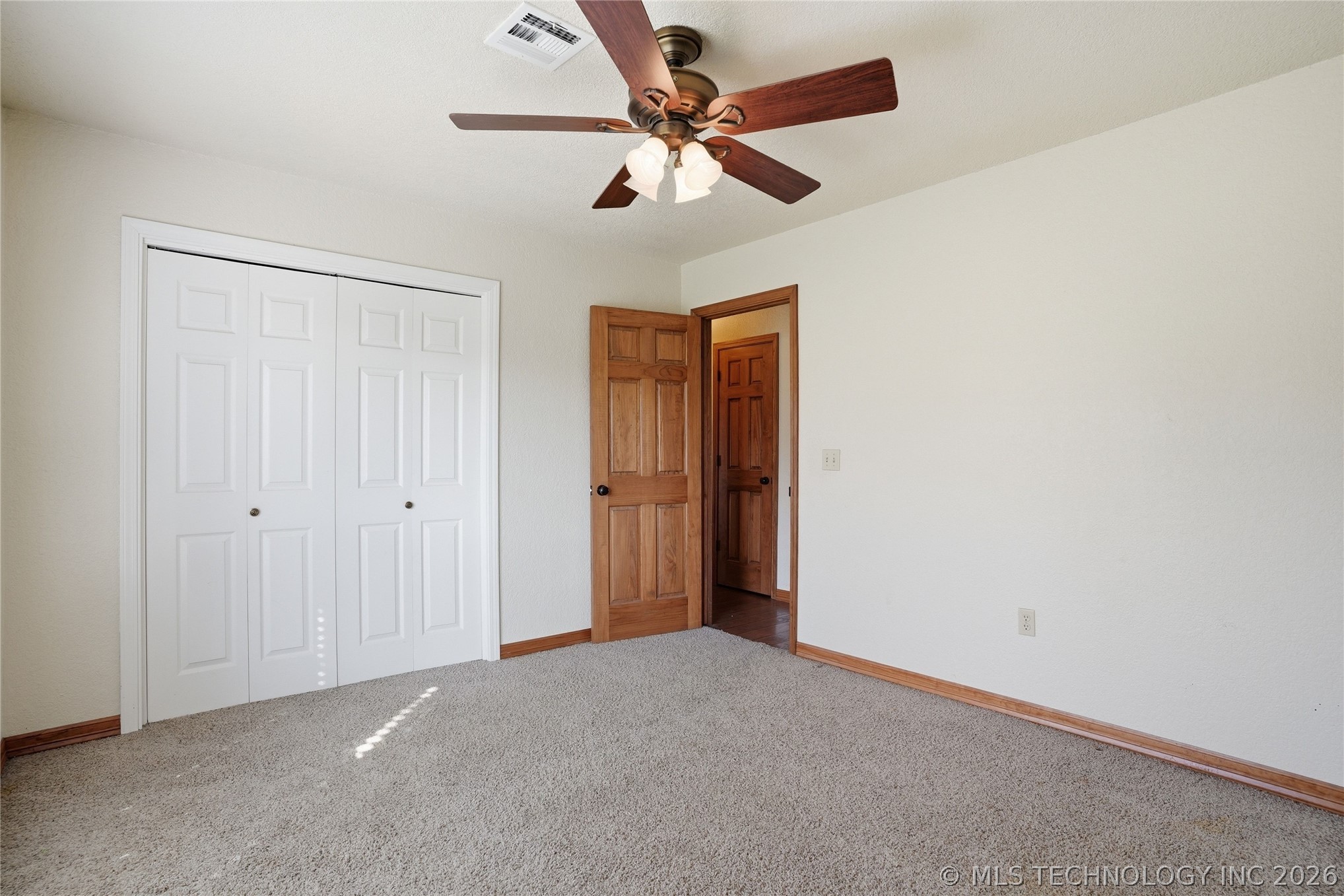 1607 Kingsway Street Property Photo 33