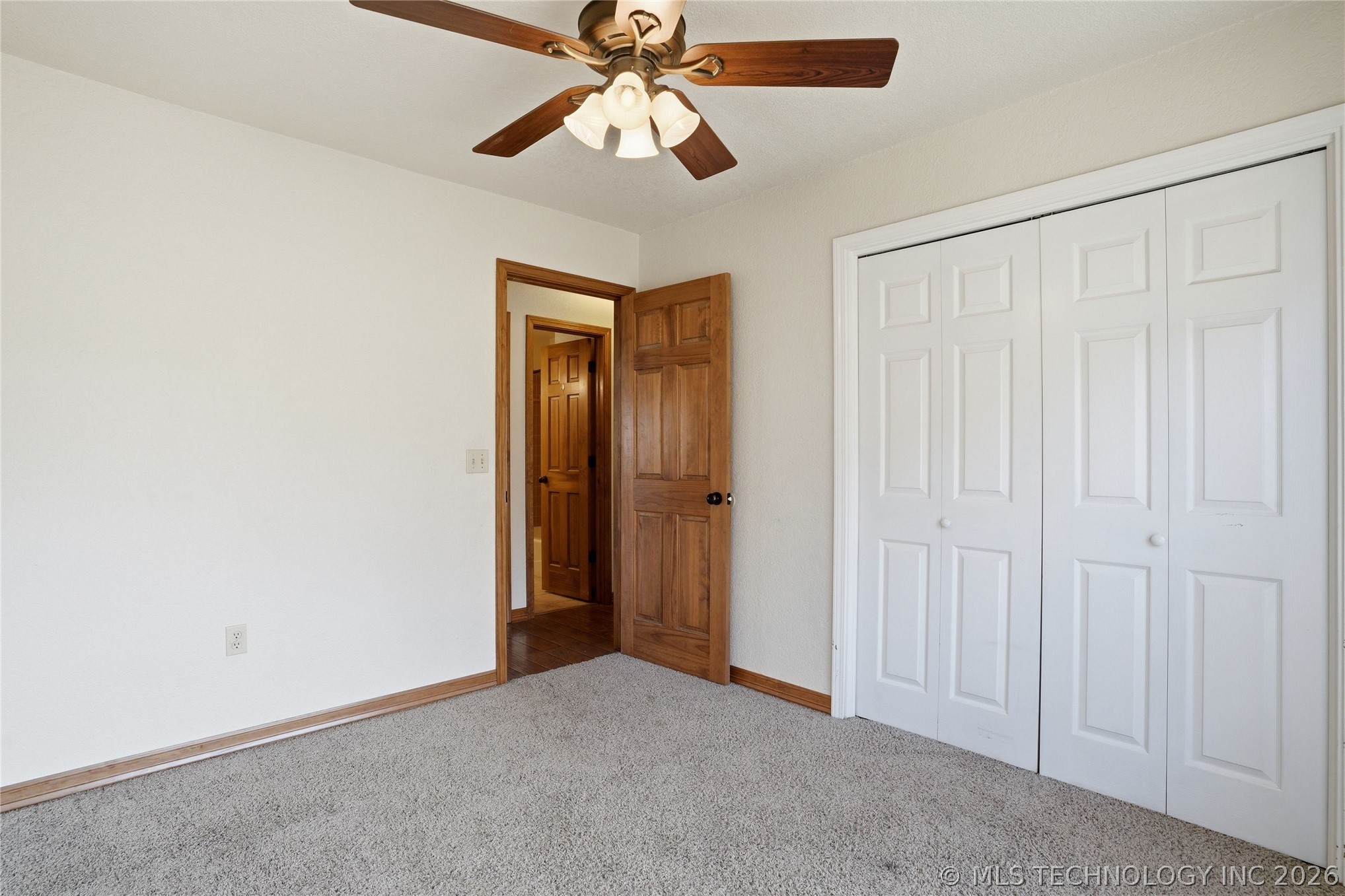 1607 Kingsway Street Property Photo 36