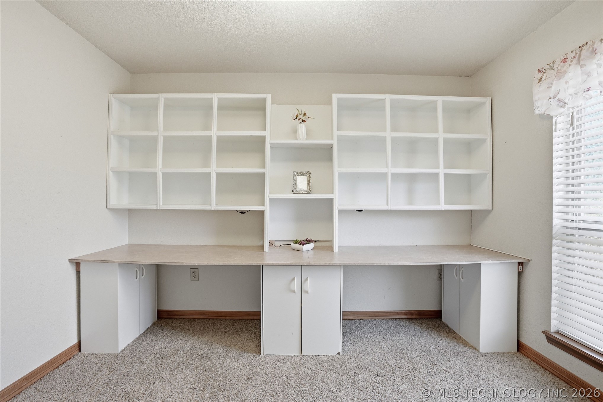 1607 Kingsway Street Property Photo 41