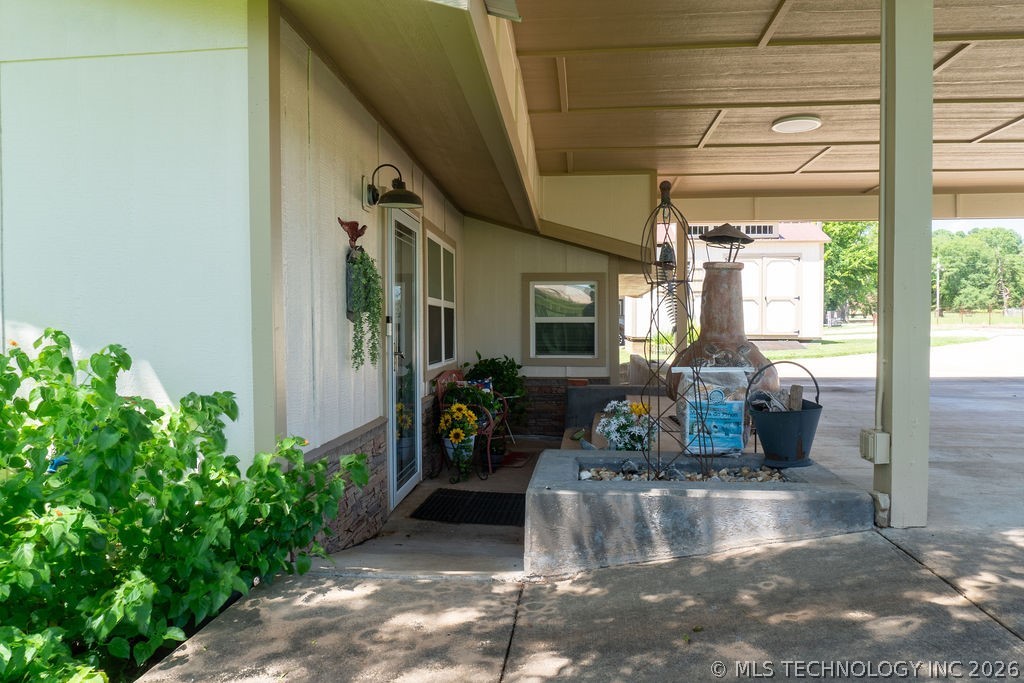 1064 Lakeside Drive Property Photo 4