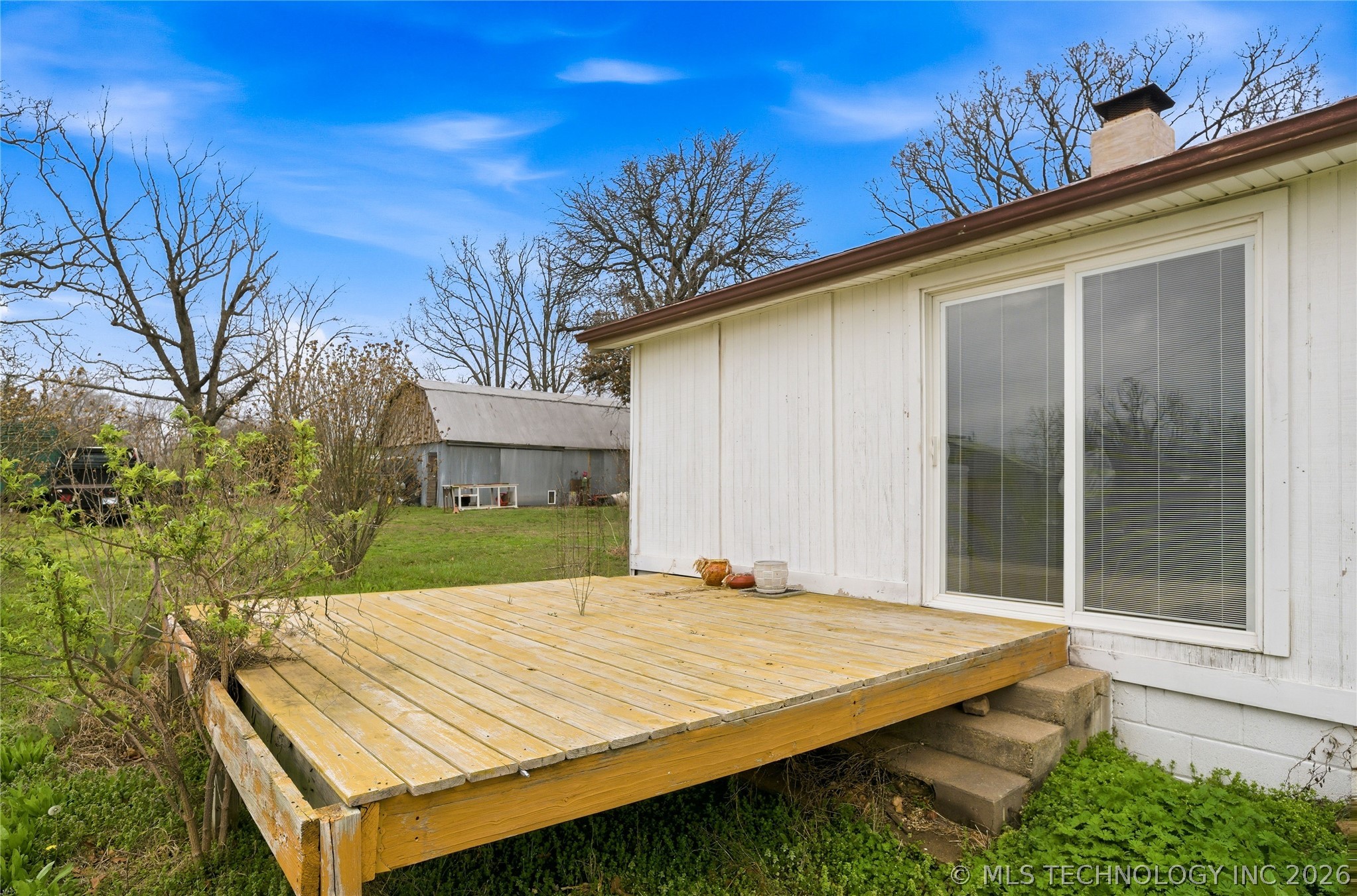 472758 E 730 Road Property Photo 8
