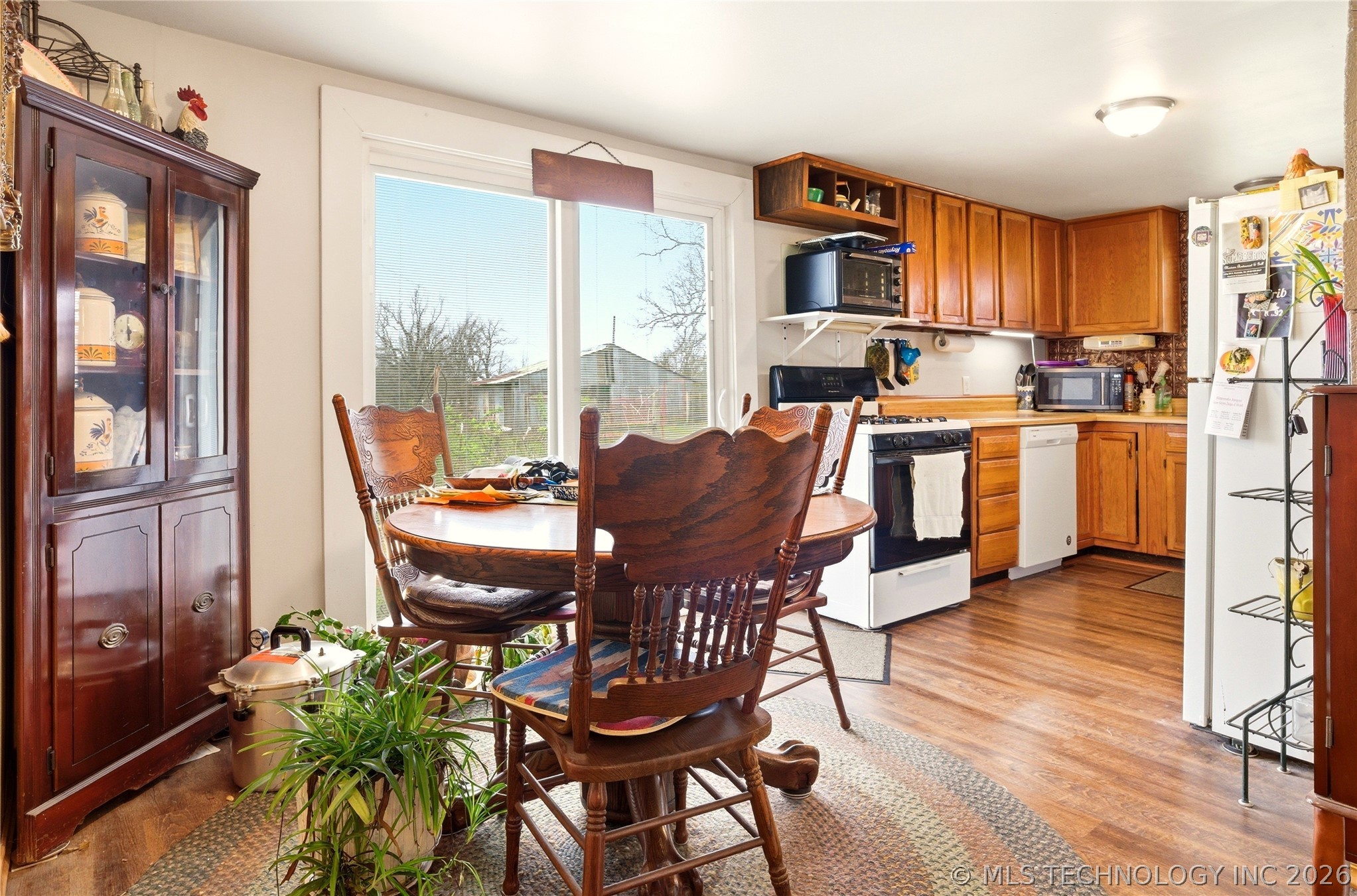 472758 E 730 Road Property Photo 16