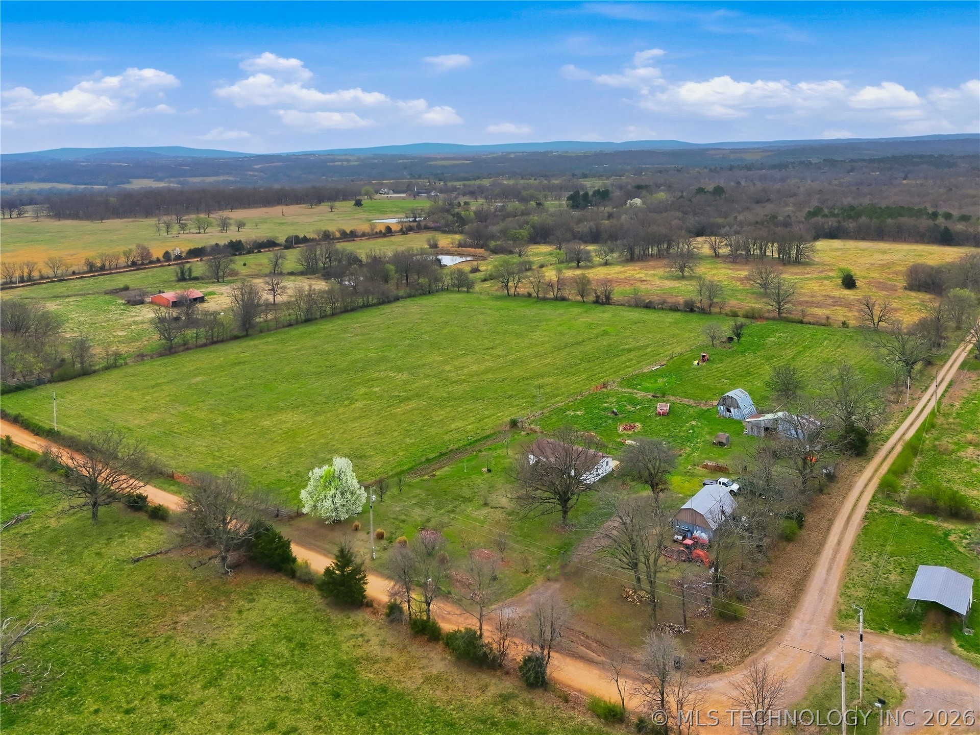 472758 E 730 Road Property Photo 42