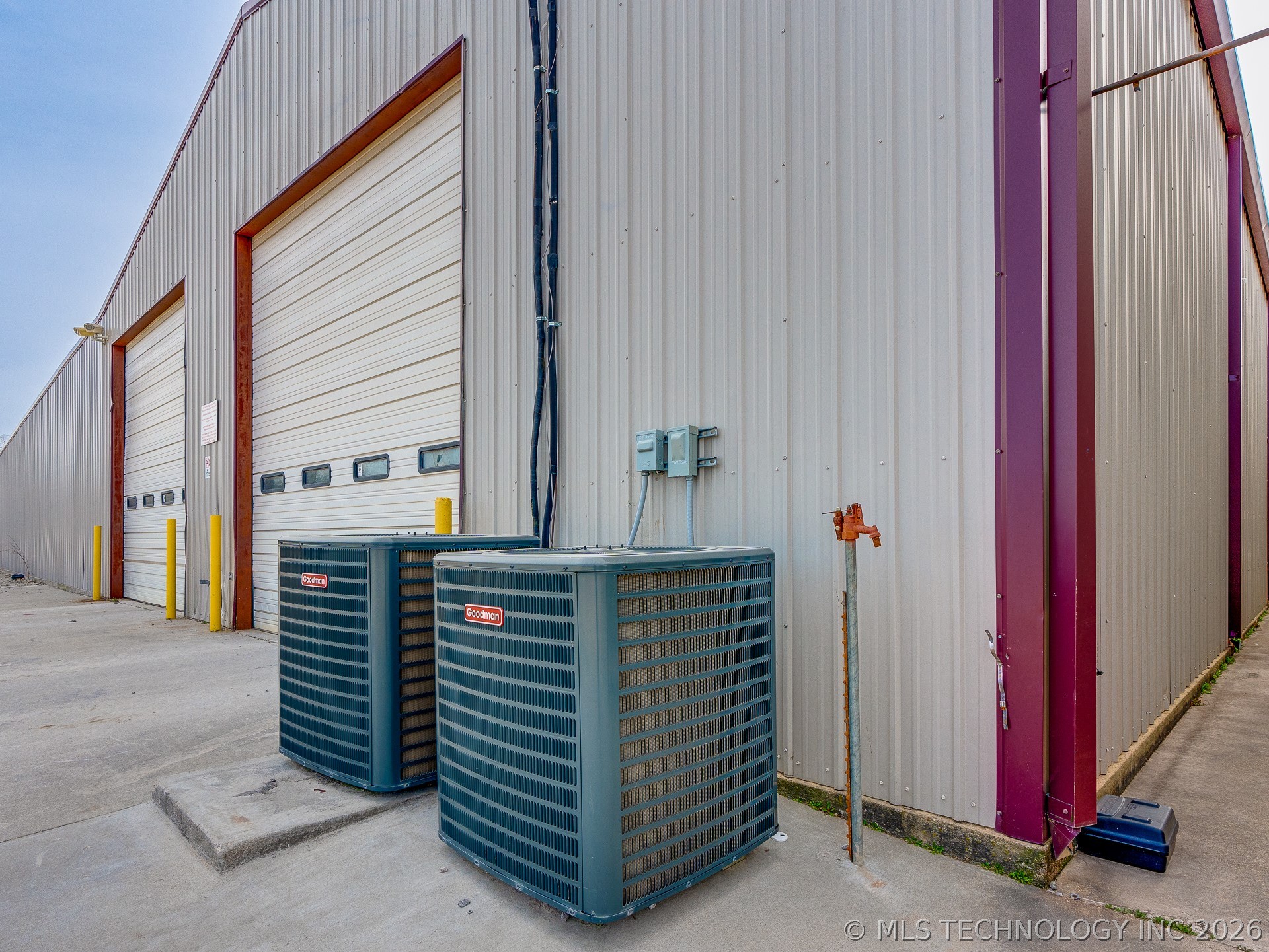 122 N Hickory Street Property Photo 18