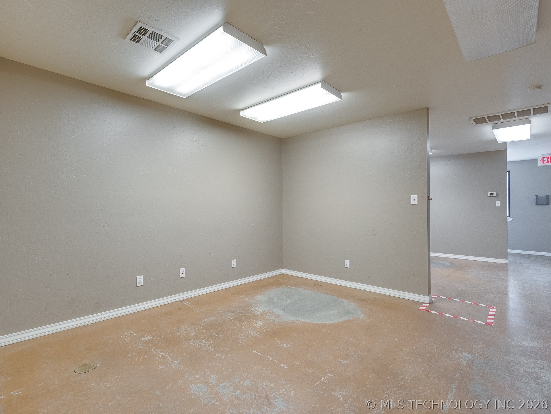 122 N Hickory Street Property Photo 30