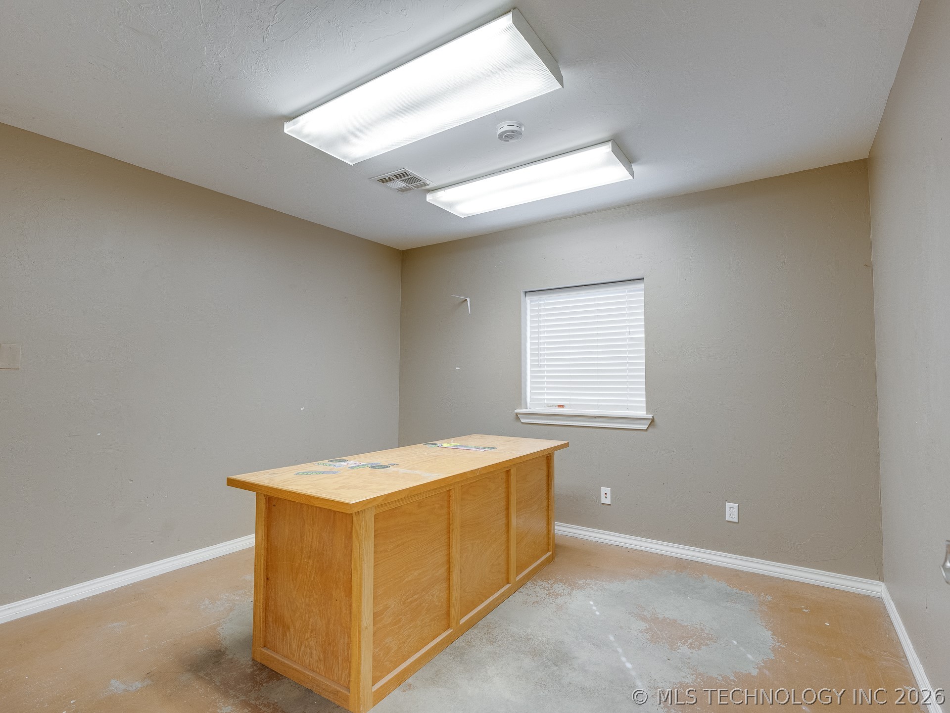 122 N Hickory Street Property Photo 31