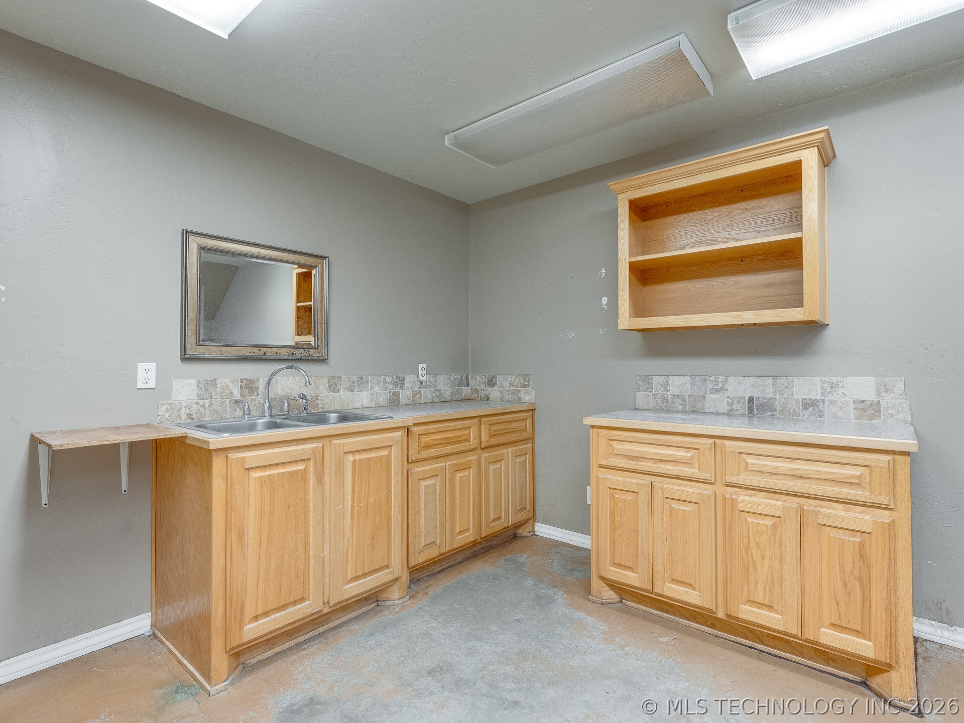 122 N Hickory Street Property Photo 36