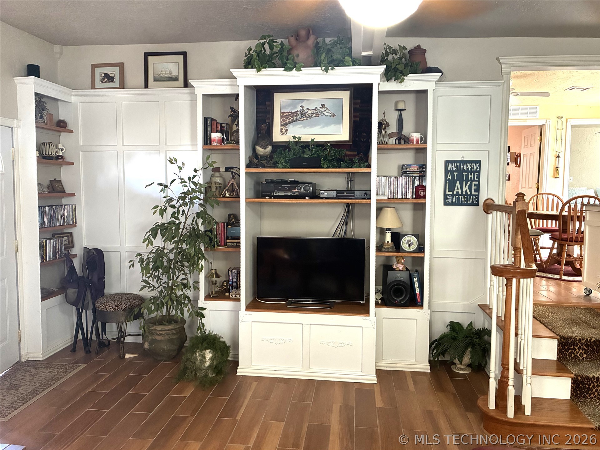 8861 Apple Street Property Photo 5