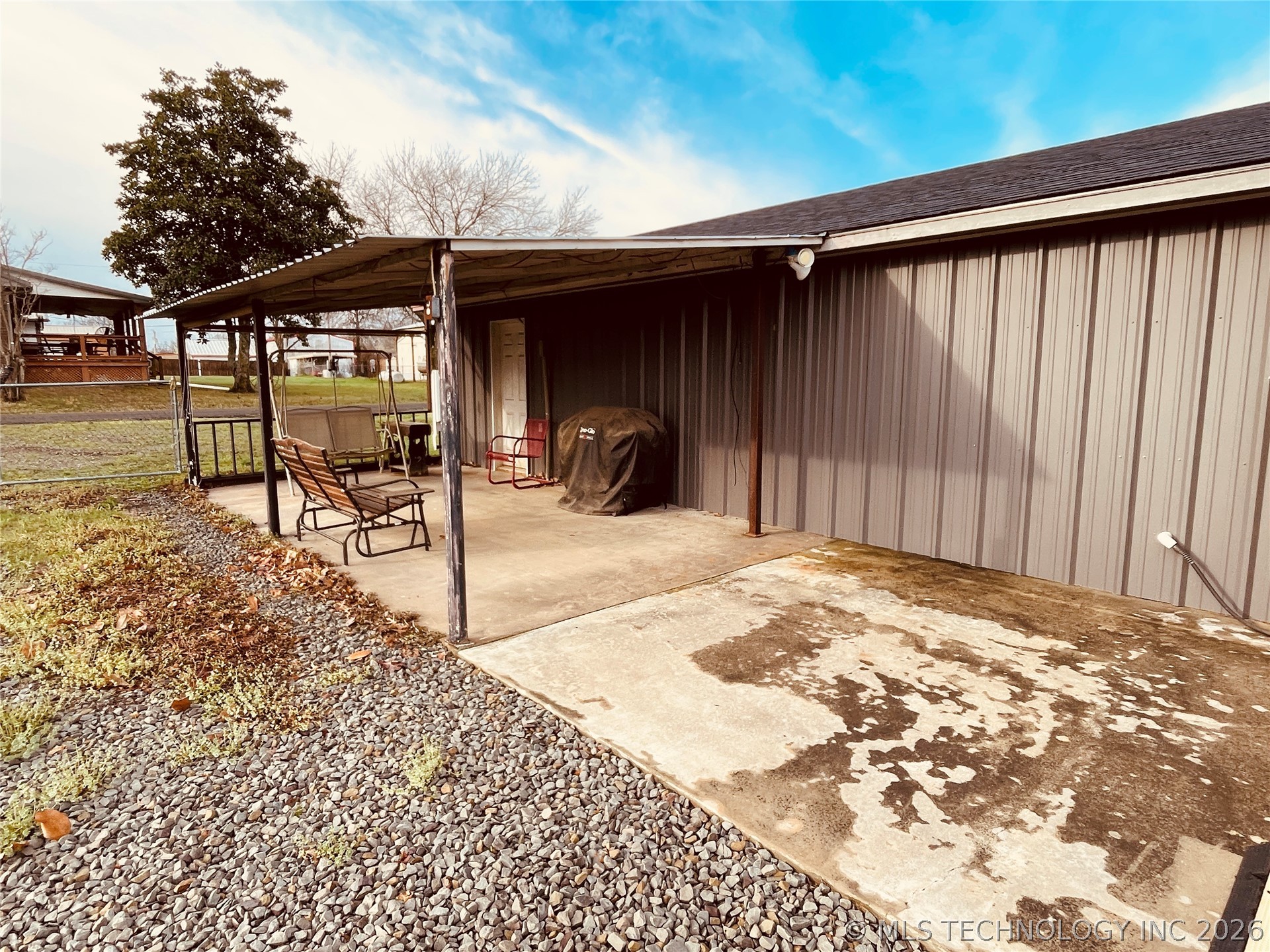 421216 E 1161 Road Property Photo 32
