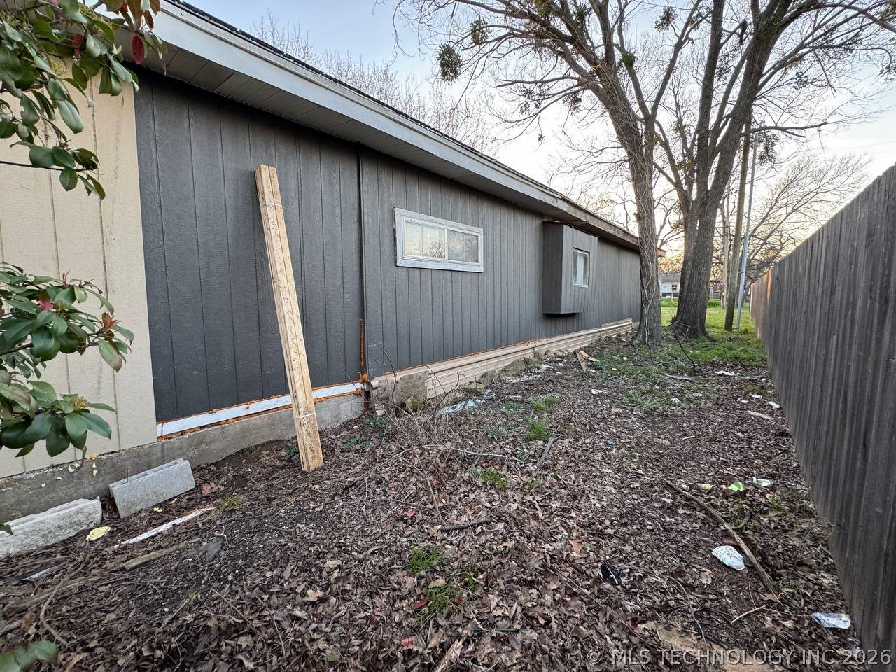 1219 B Se Property Photo 3