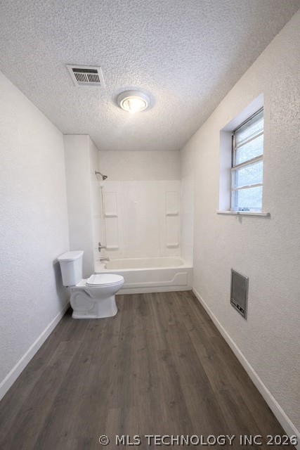 4268 Chickasaw Property Photo 8