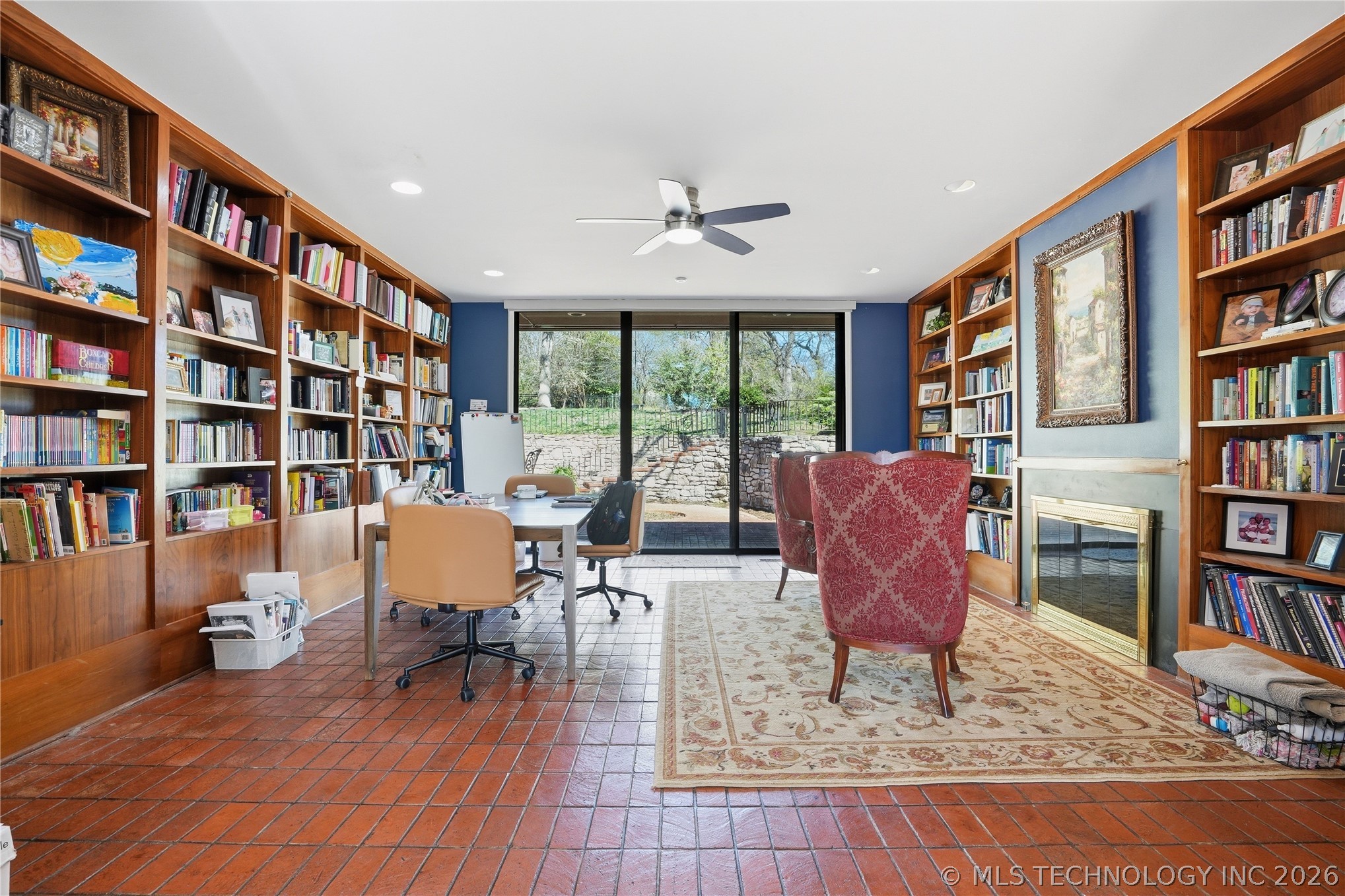 4343 S Victor Avenue Property Photo 11