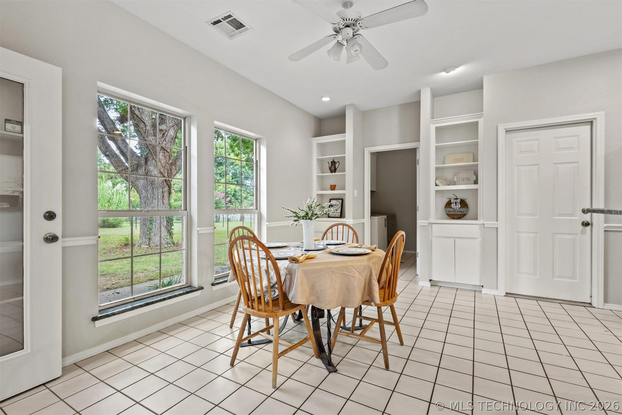 236 Pecan Acres Lane Property Photo 8