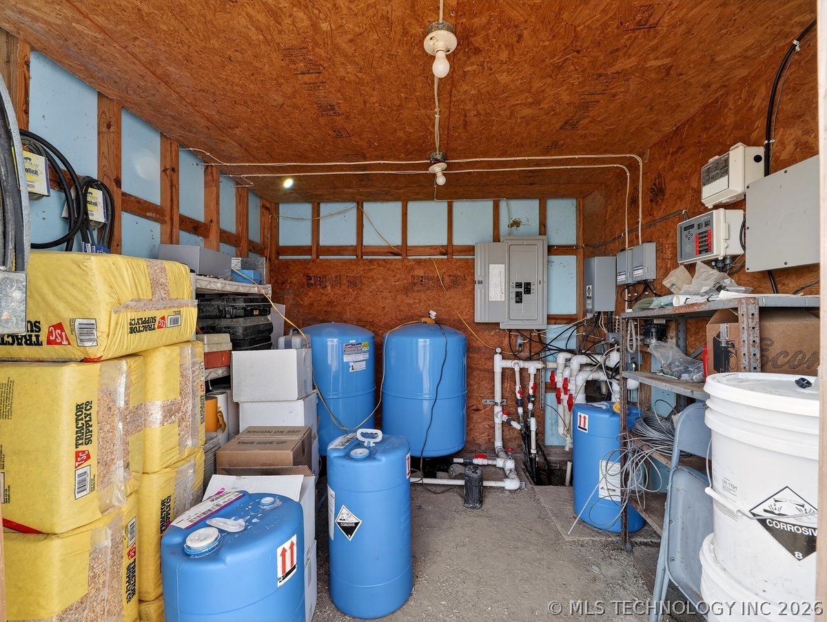 6261 S 444 Property Photo 14