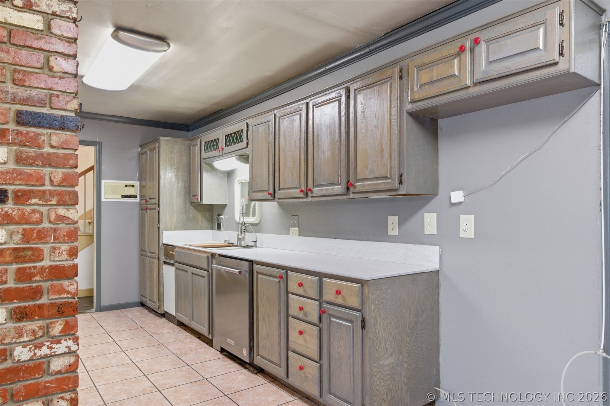 6022 S 72nd East Avenue Property Photo 13