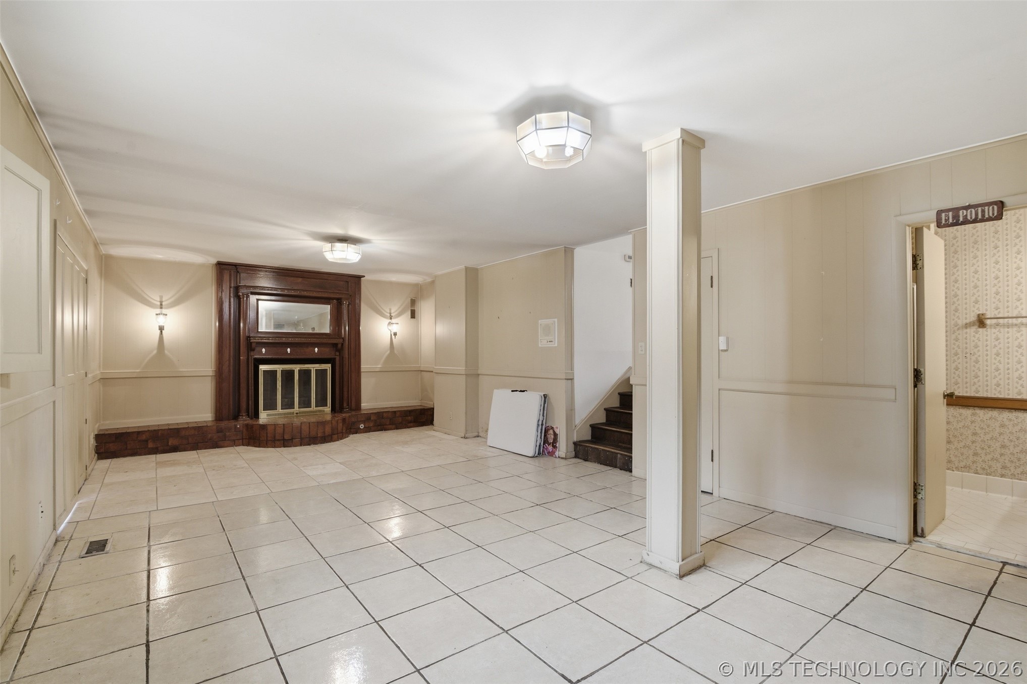 6022 S 72nd East Avenue Property Photo 14