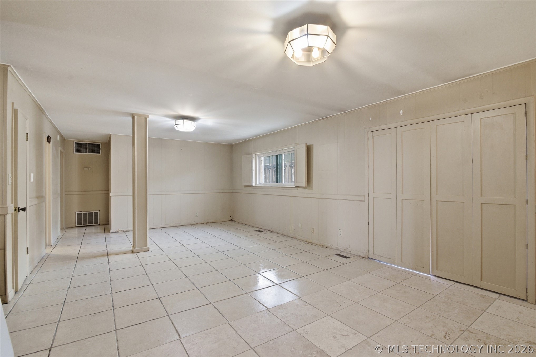6022 S 72nd East Avenue Property Photo 18