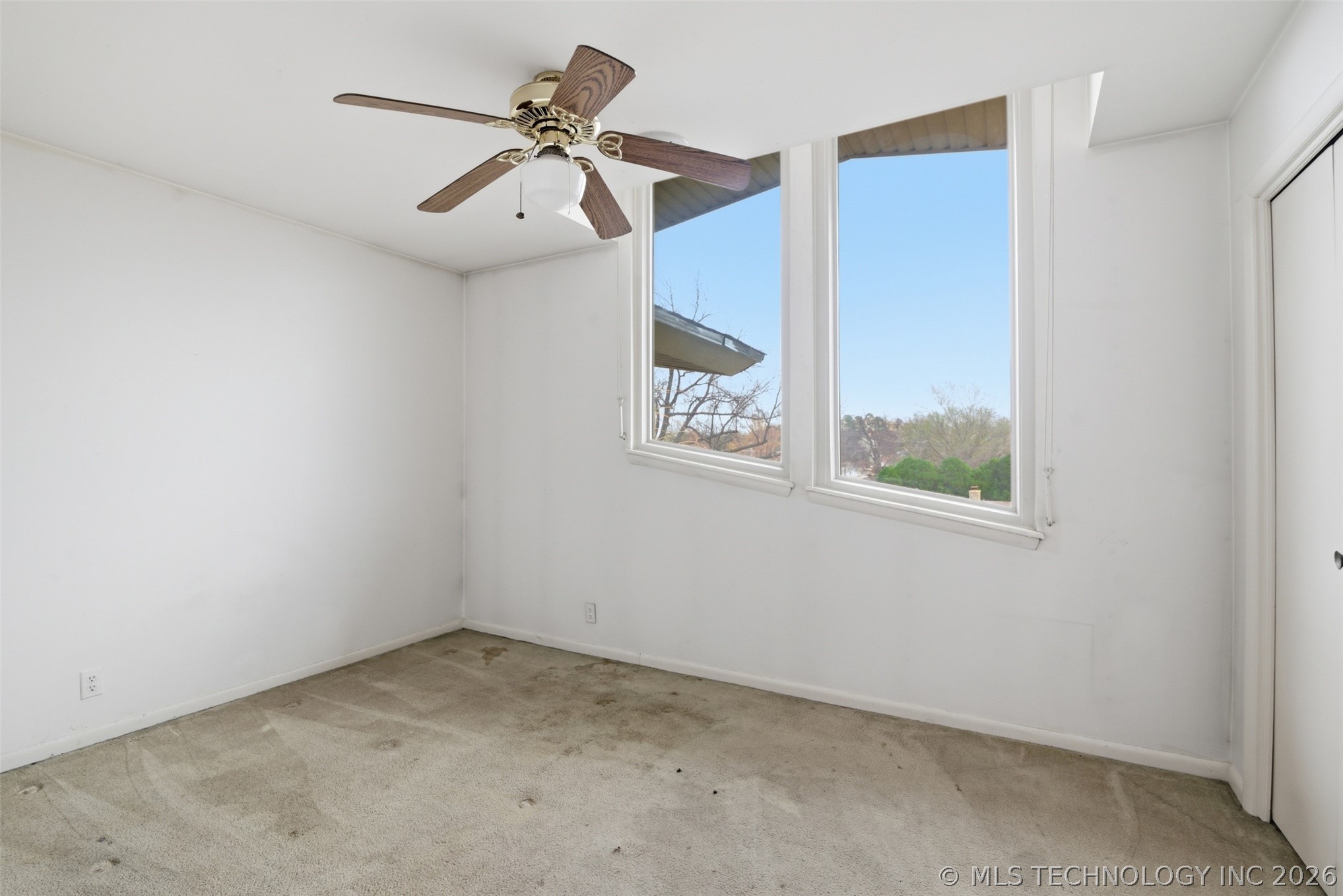 6022 S 72nd East Avenue Property Photo 33