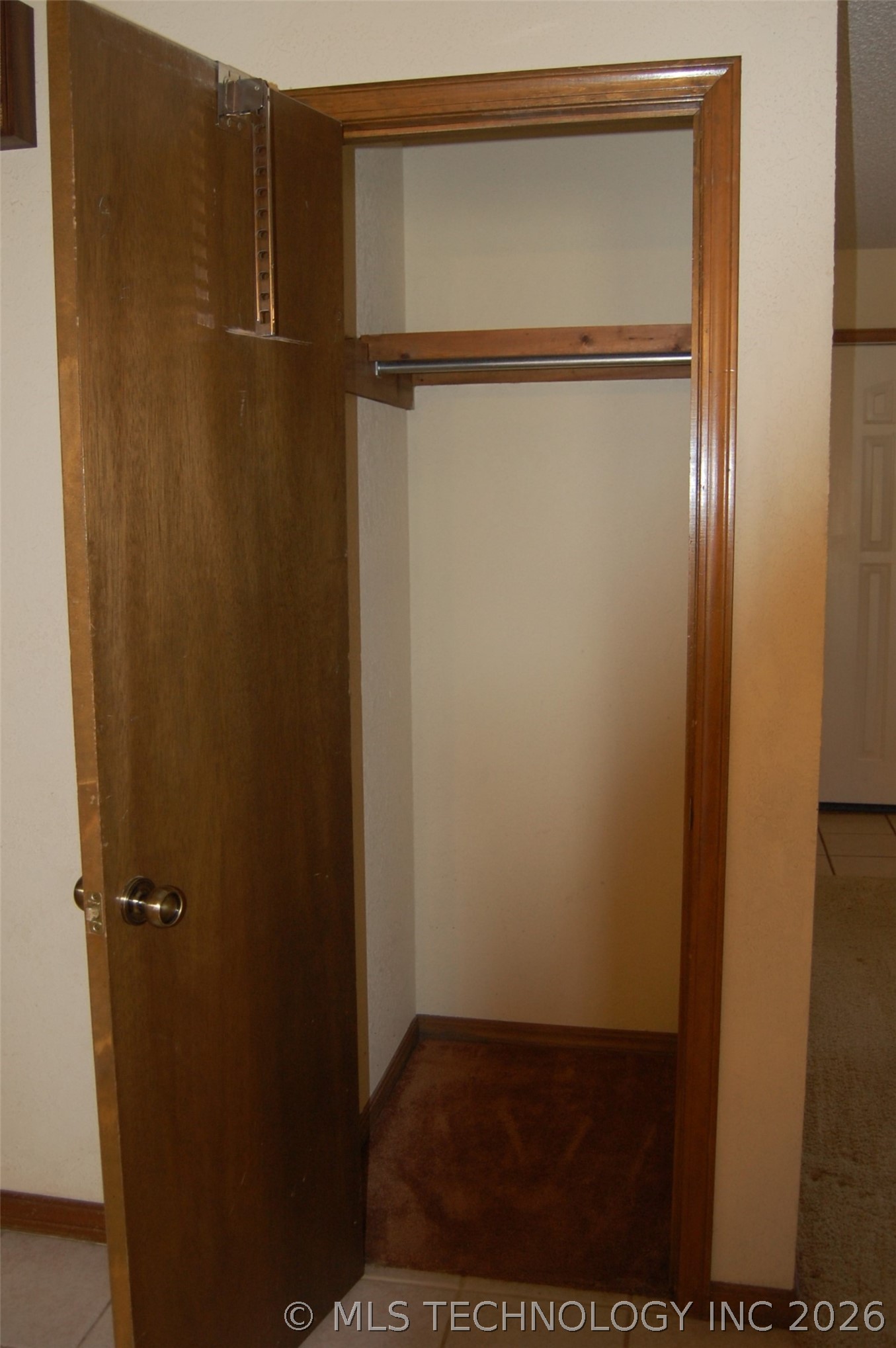 24320 C Street Property Photo 10