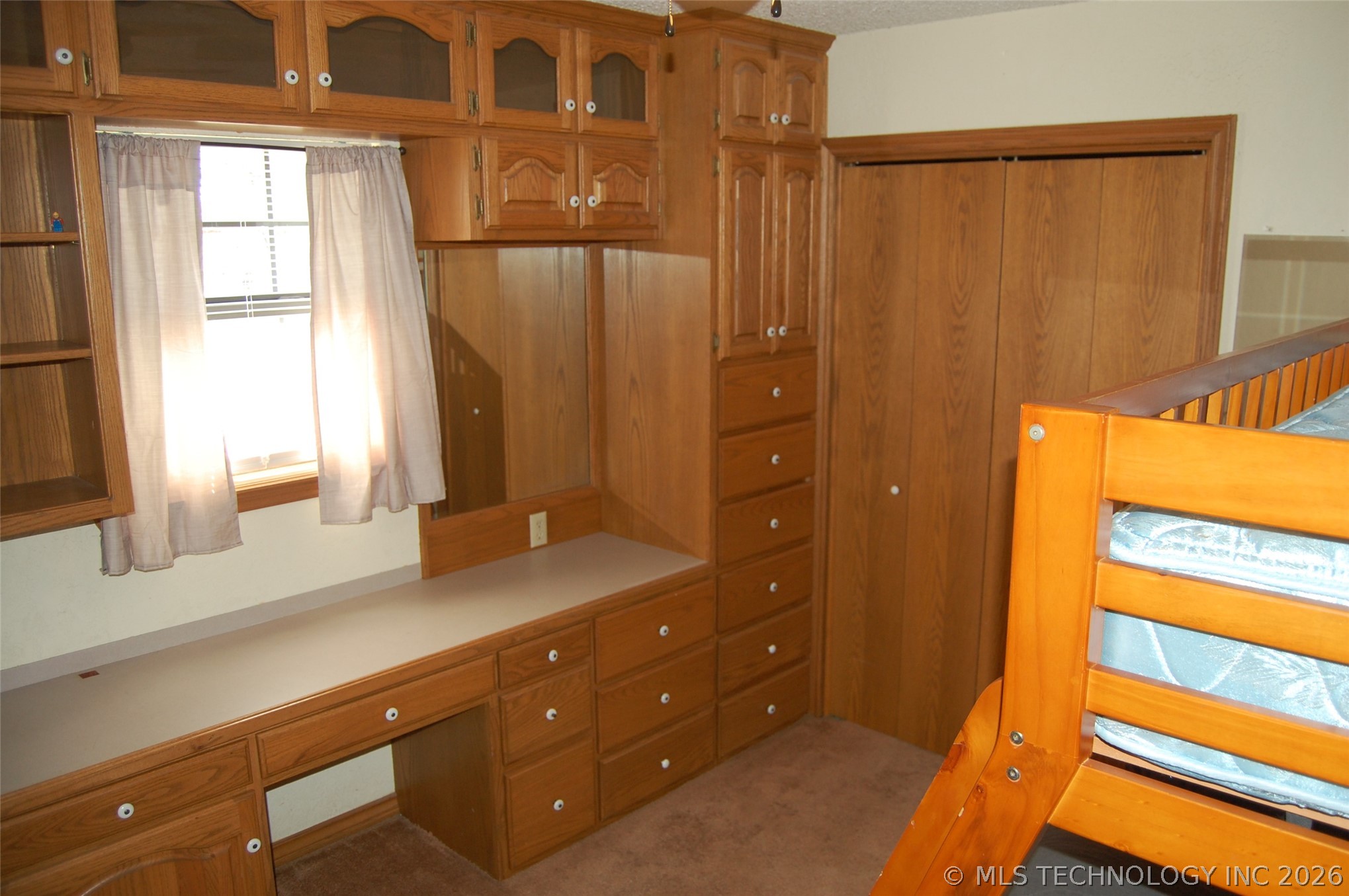 24320 C Street Property Photo 11