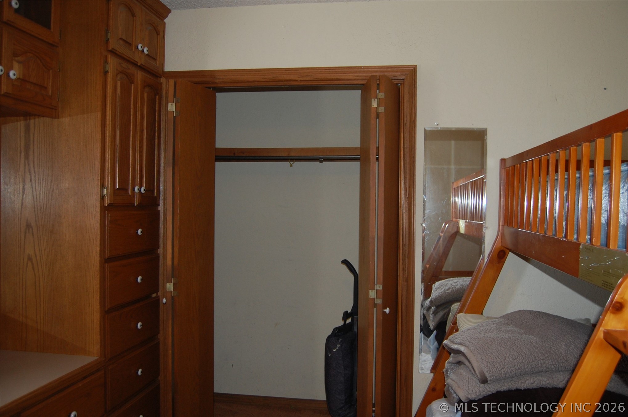 24320 C Street Property Photo 13