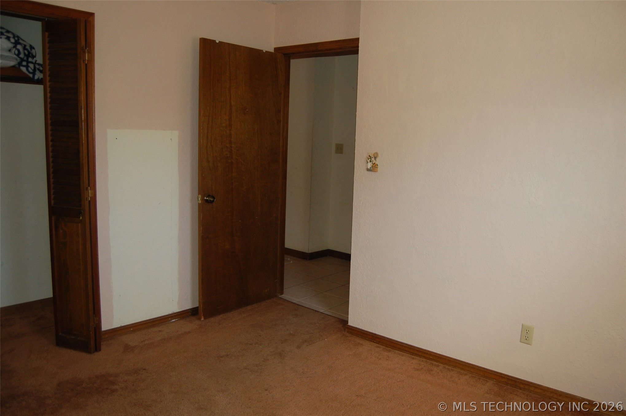 24320 C Street Property Photo 14