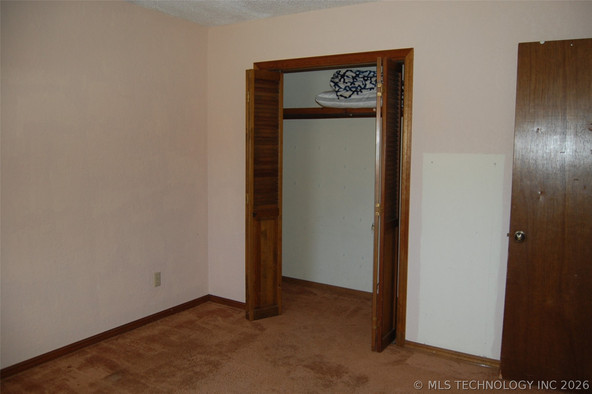 24320 C Street Property Photo 15