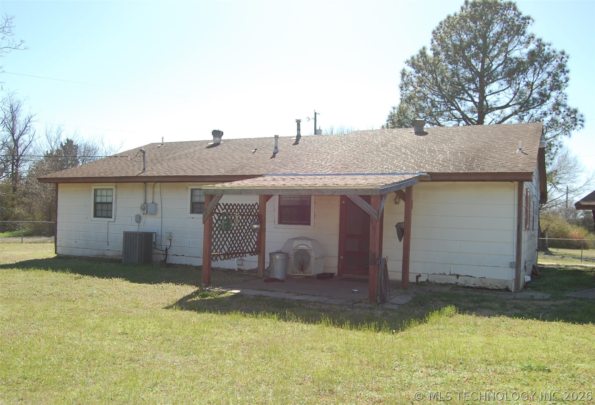 24320 C Street Property Photo 28