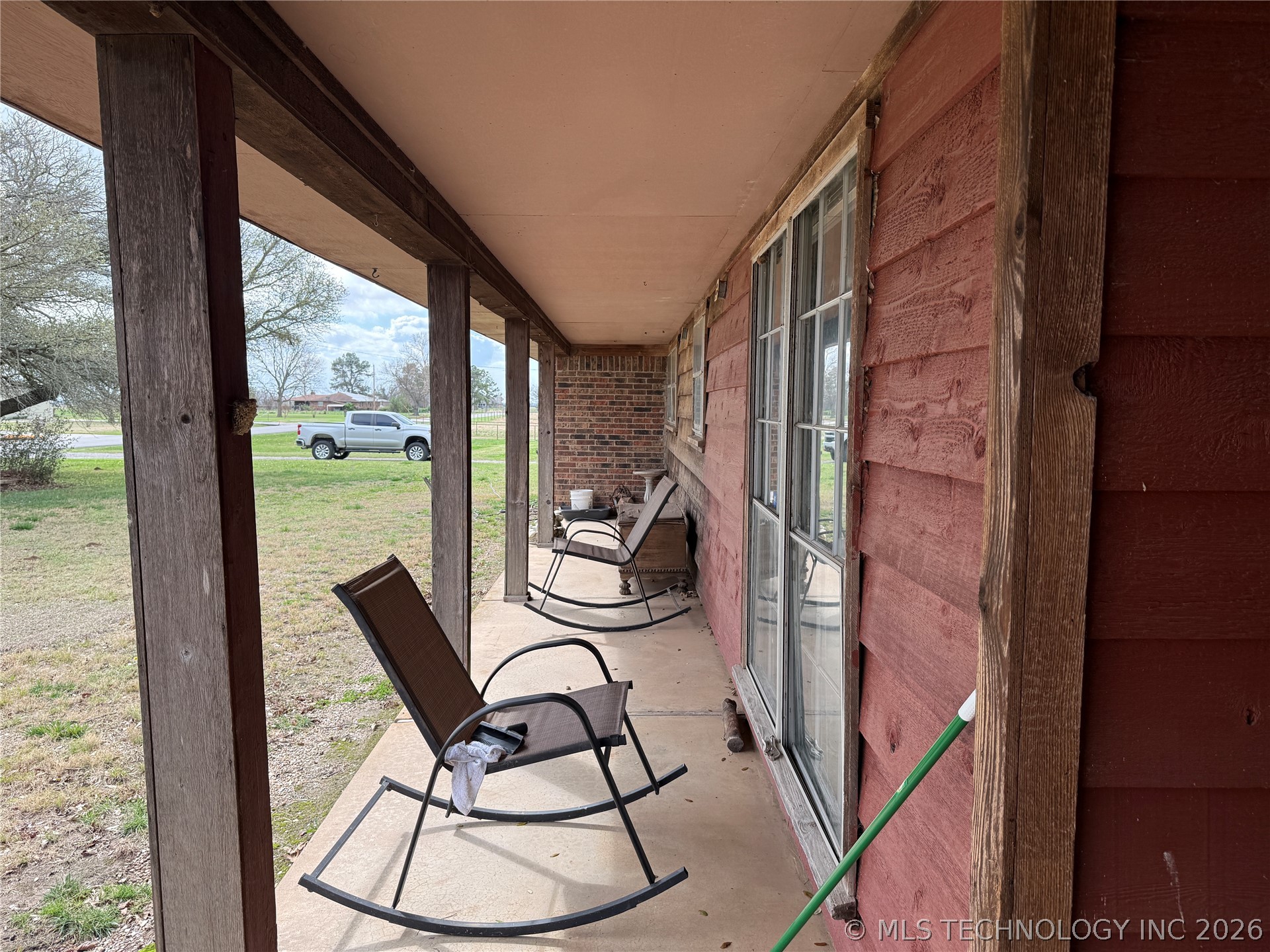 9054 Allen Property Photo 5