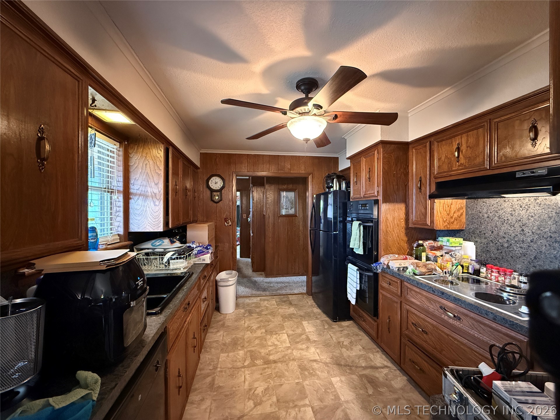 9054 Allen Property Photo 8