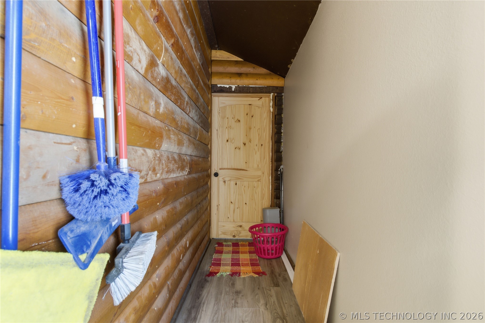 1340 Ulan Property Photo 57