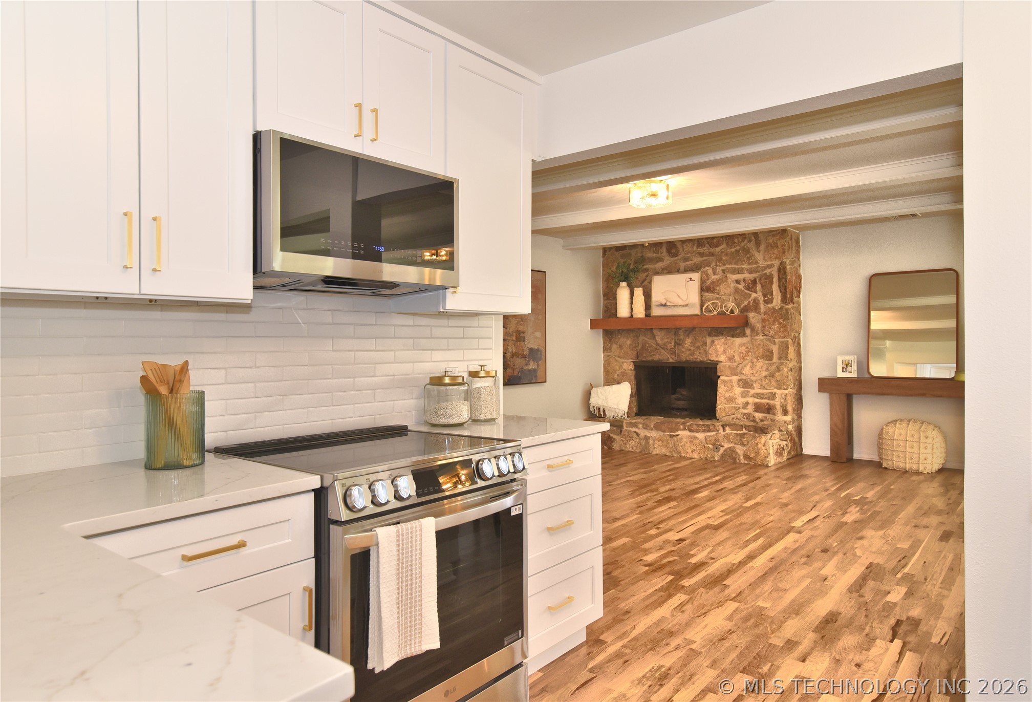 5923 E 48th Street Property Photo 12