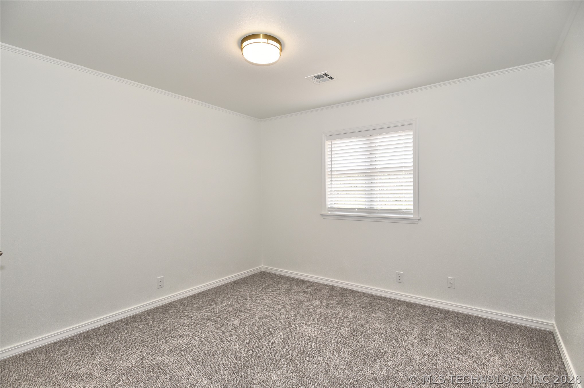 5923 E 48th Street Property Photo 24
