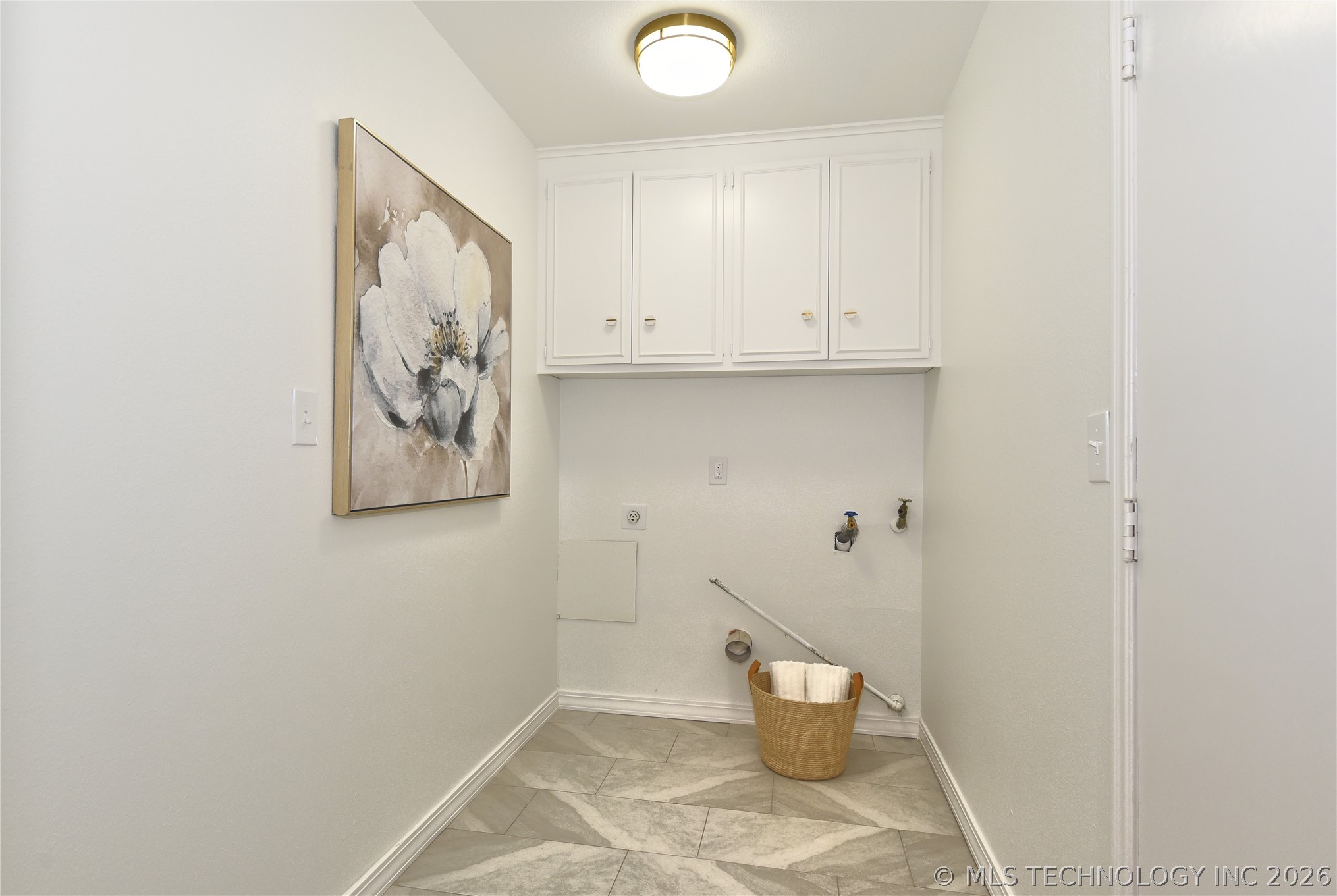 5923 E 48th Street Property Photo 26