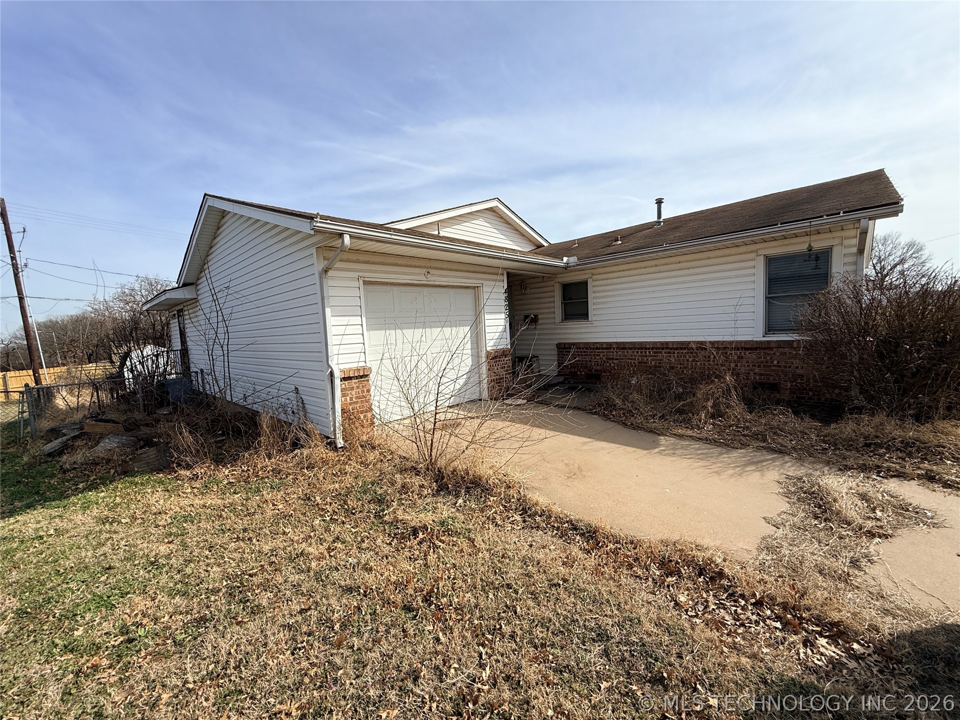 4825 S Lawton Avenue Property Photo 2
