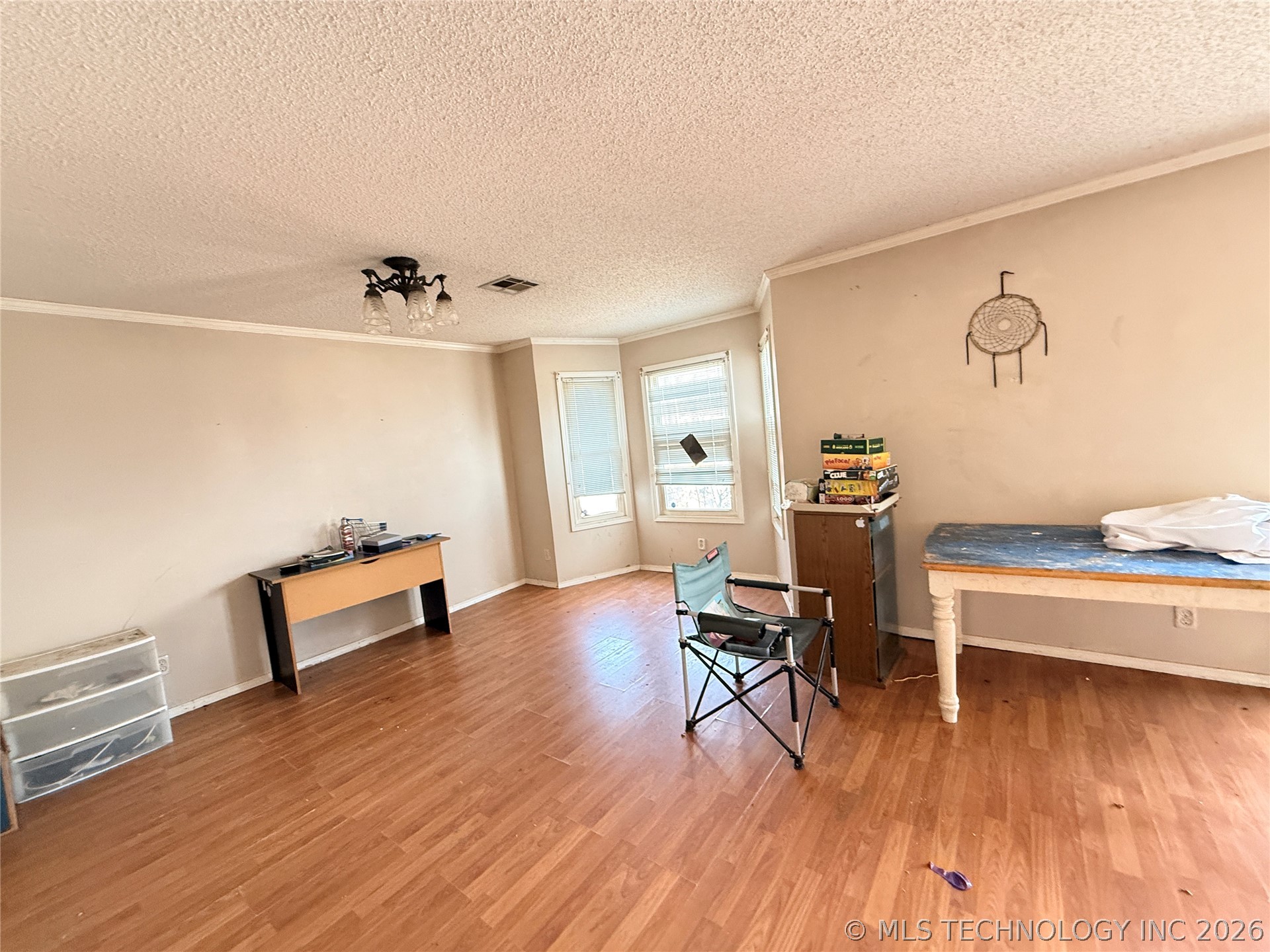 4825 S Lawton Avenue Property Photo 10