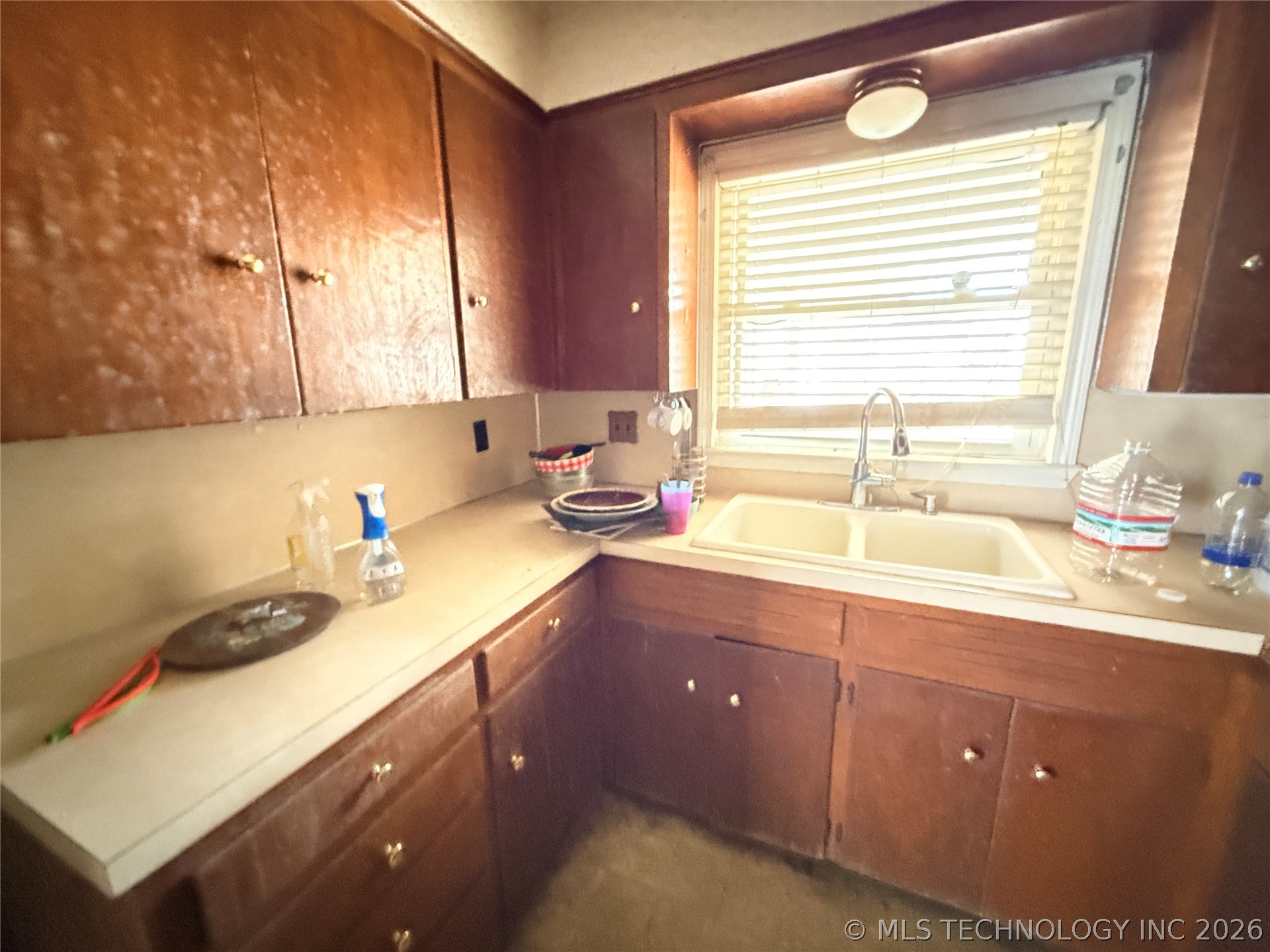 4825 S Lawton Avenue Property Photo 21