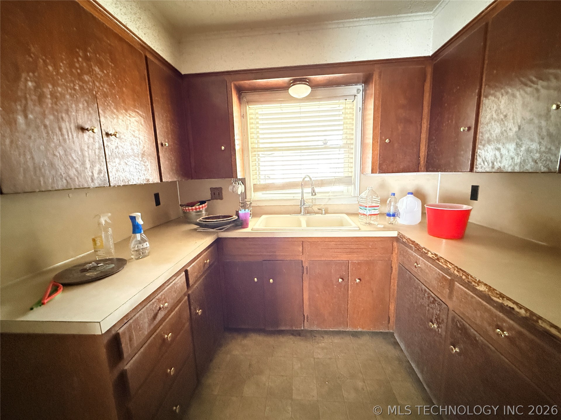 4825 S Lawton Avenue Property Photo 23