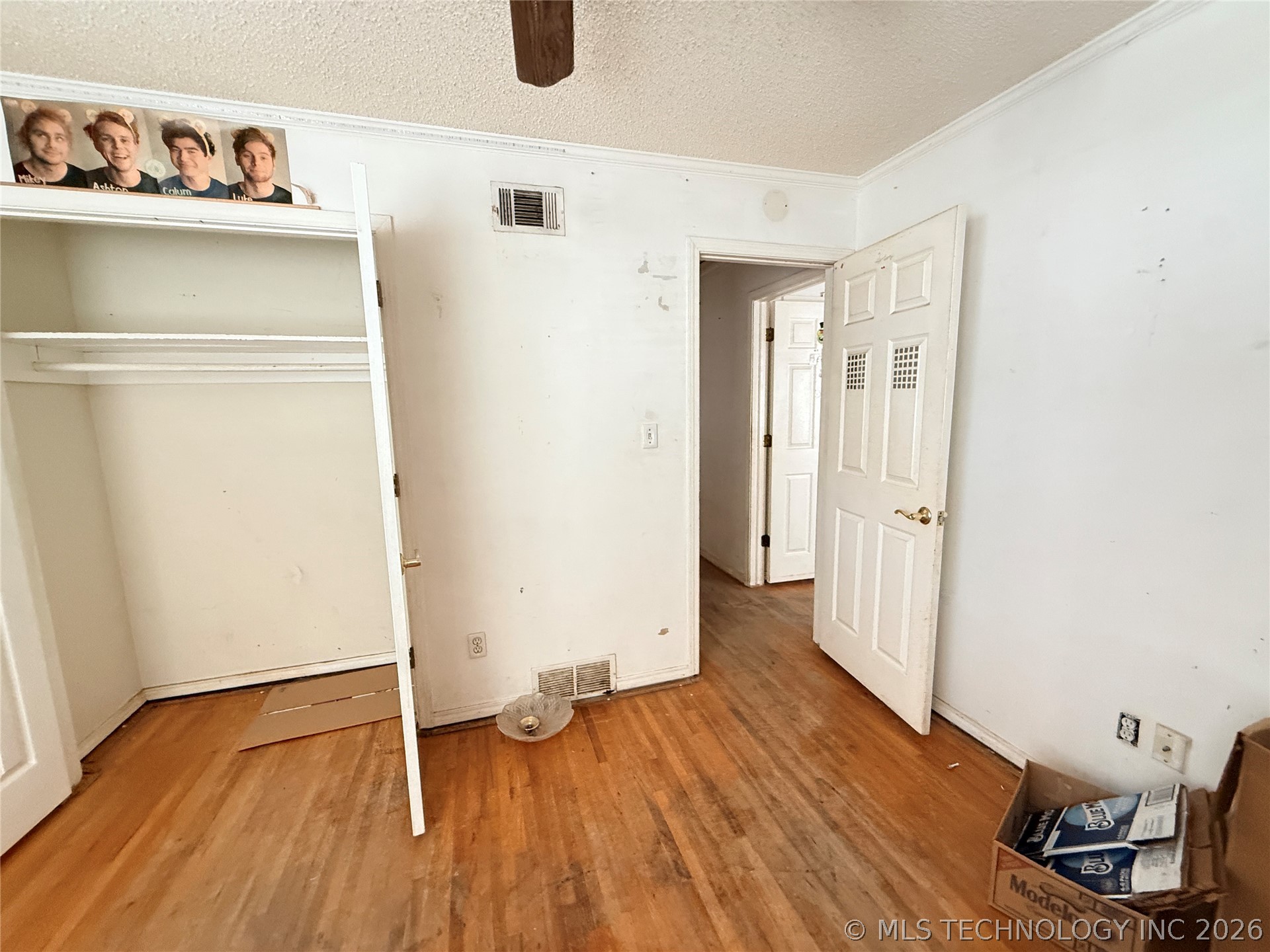 4825 S Lawton Avenue Property Photo 31