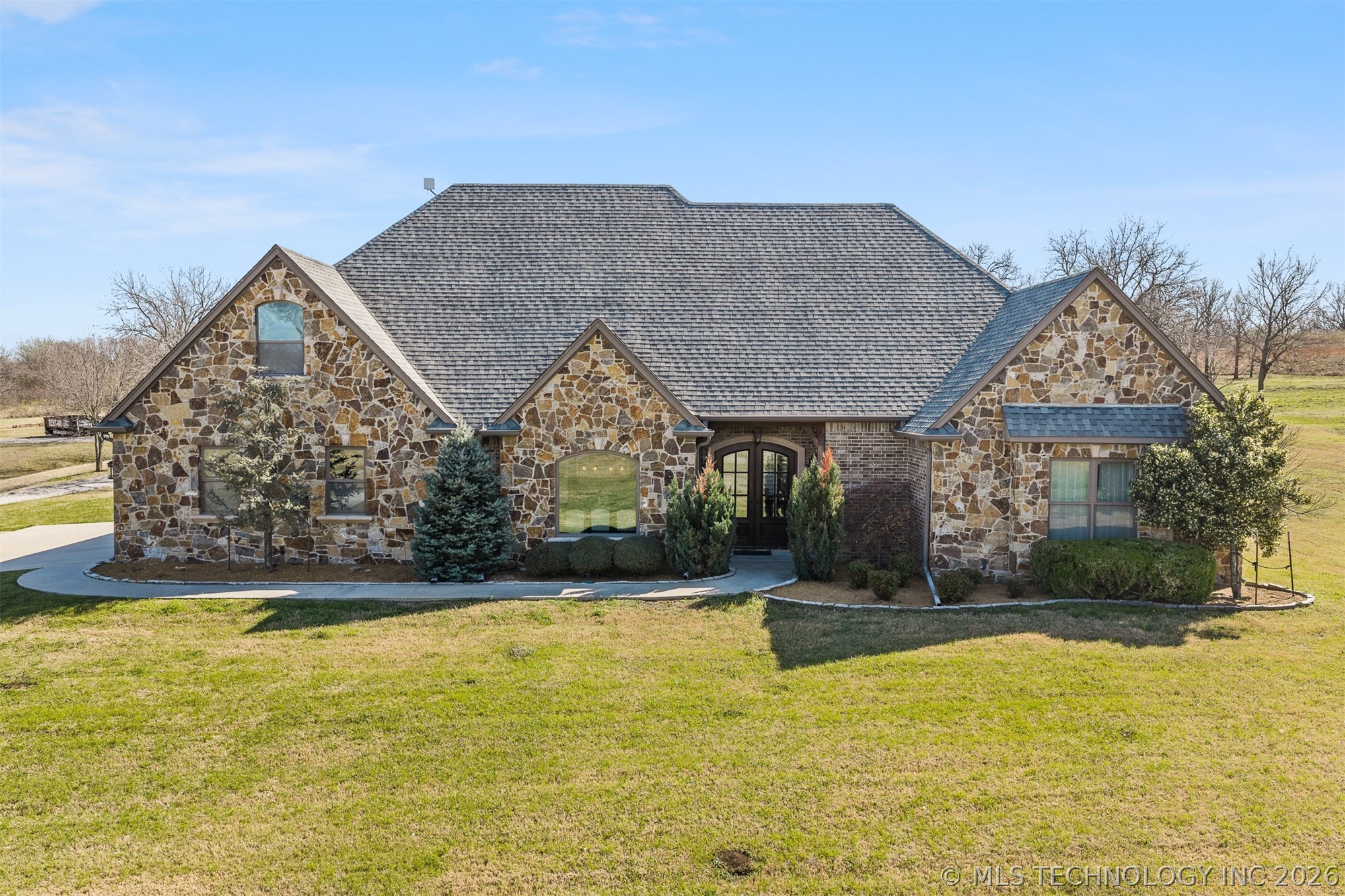 1451 Gateway Road Property Photo 1