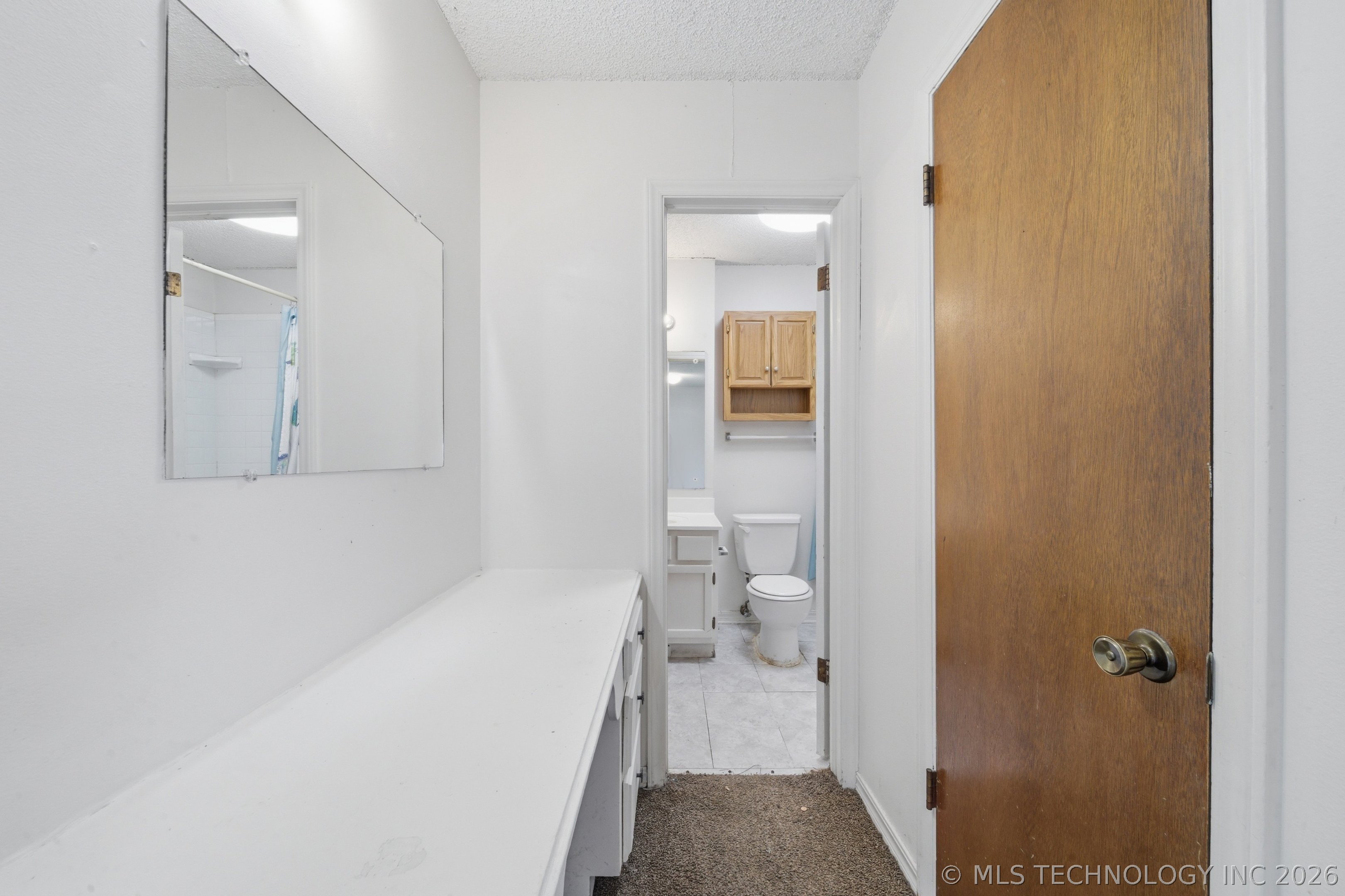 11552 E 27th Court Property Photo 14