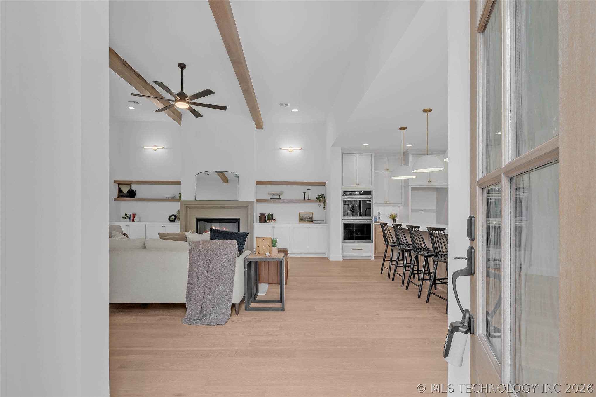 190 E Freeport Street Property Photo 8