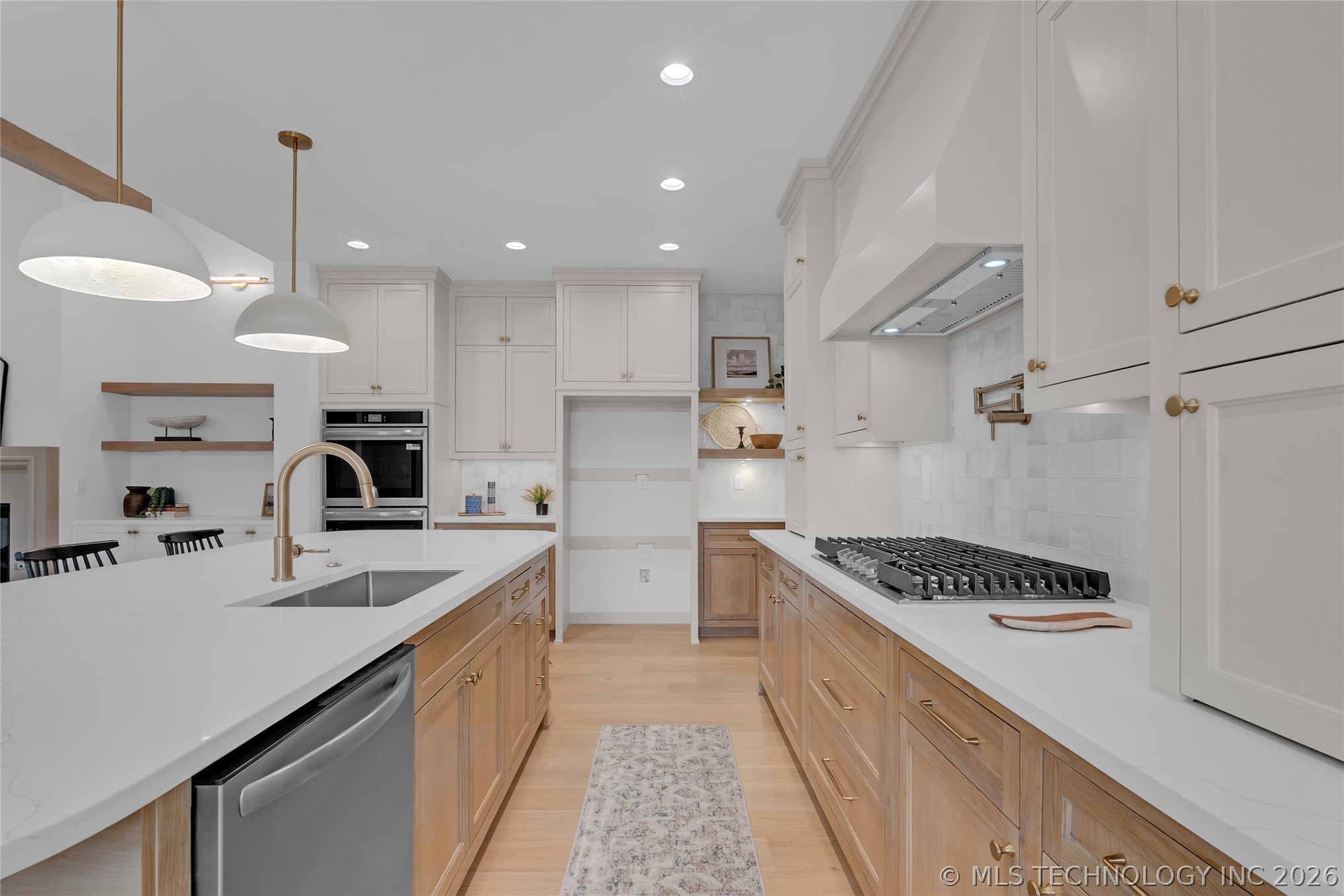 190 E Freeport Street Property Photo 22