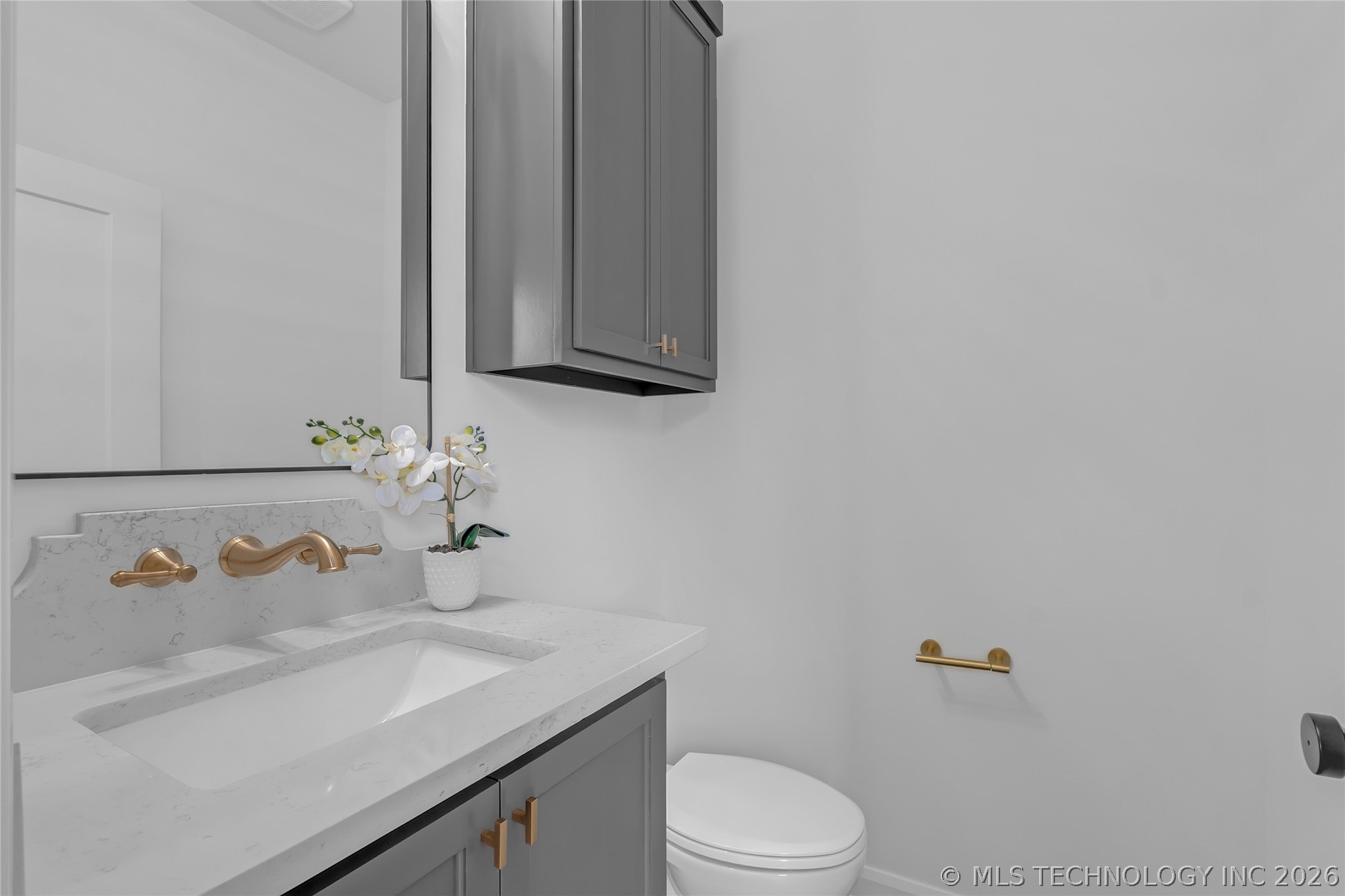 190 E Freeport Street Property Photo 38