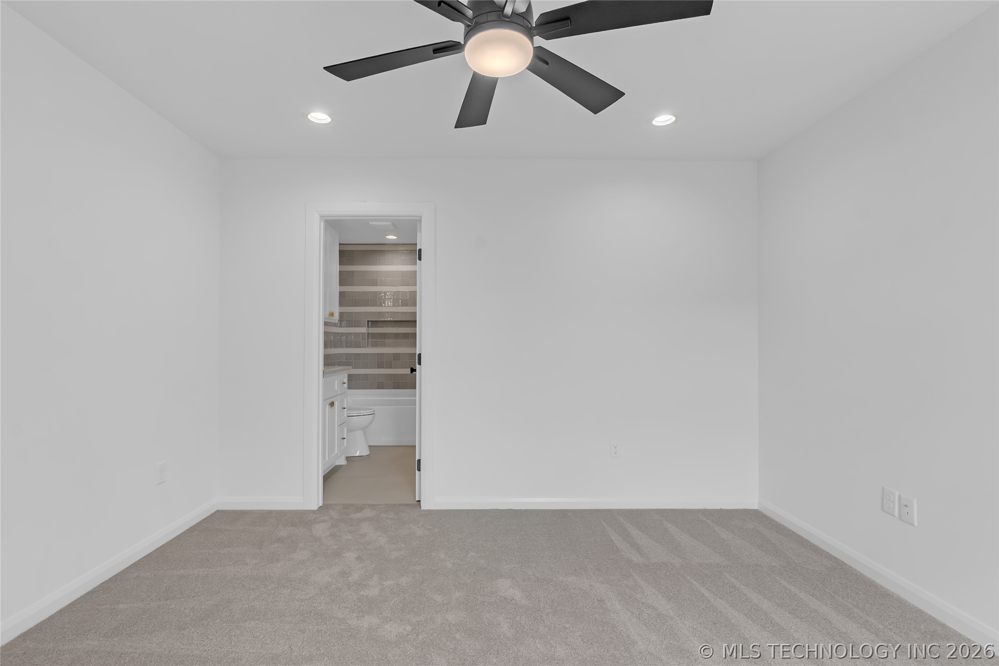190 E Freeport Street Property Photo 66