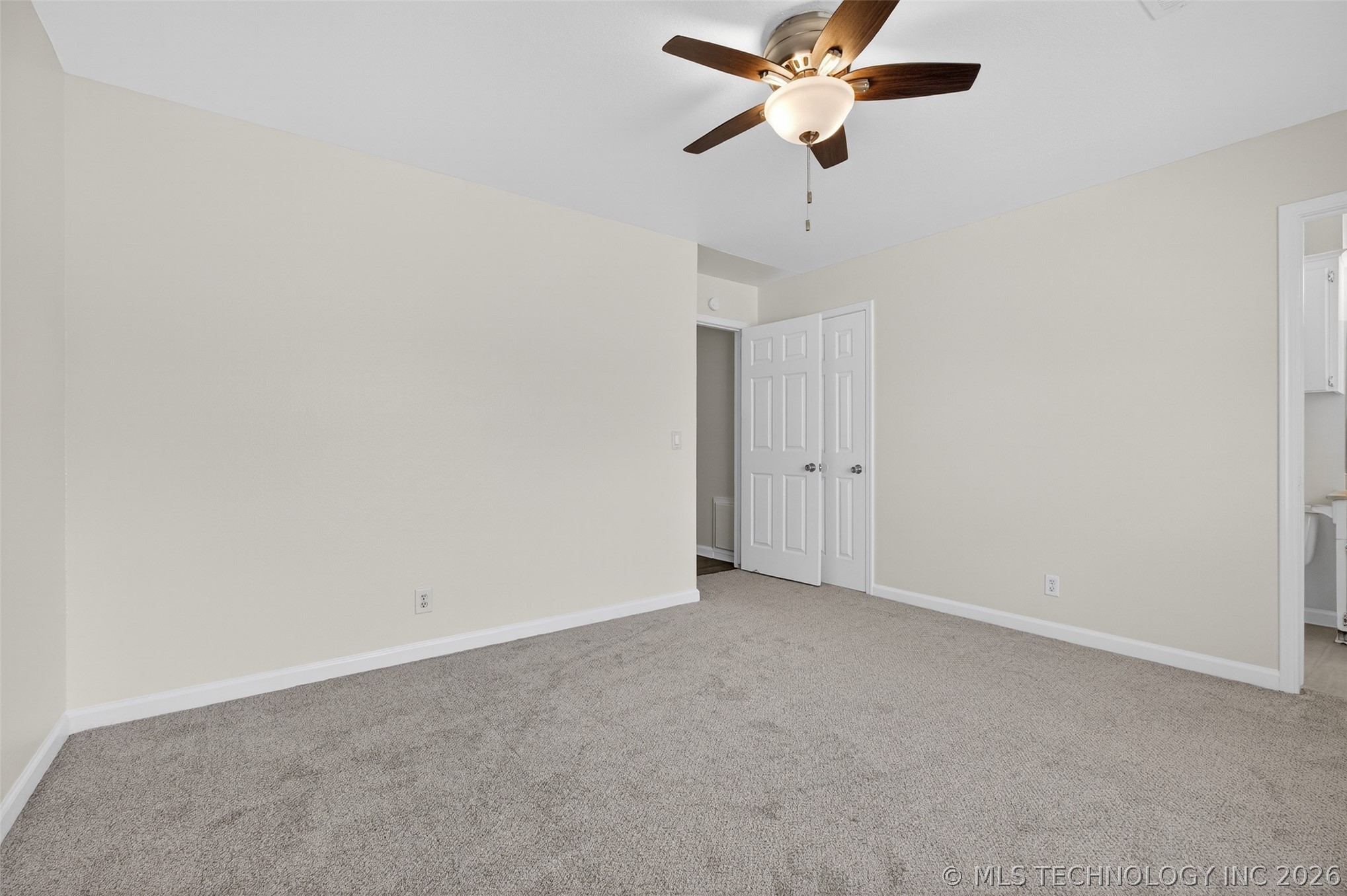 316 E Vicksburg Street Property Photo 26