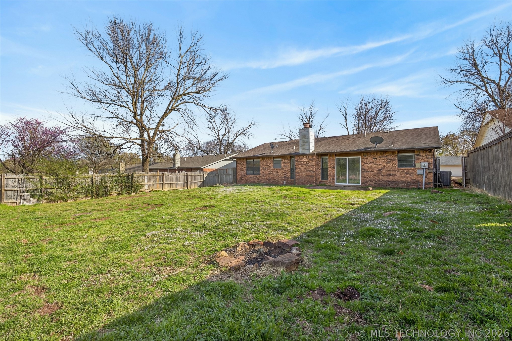 316 E Vicksburg Street Property Photo 32