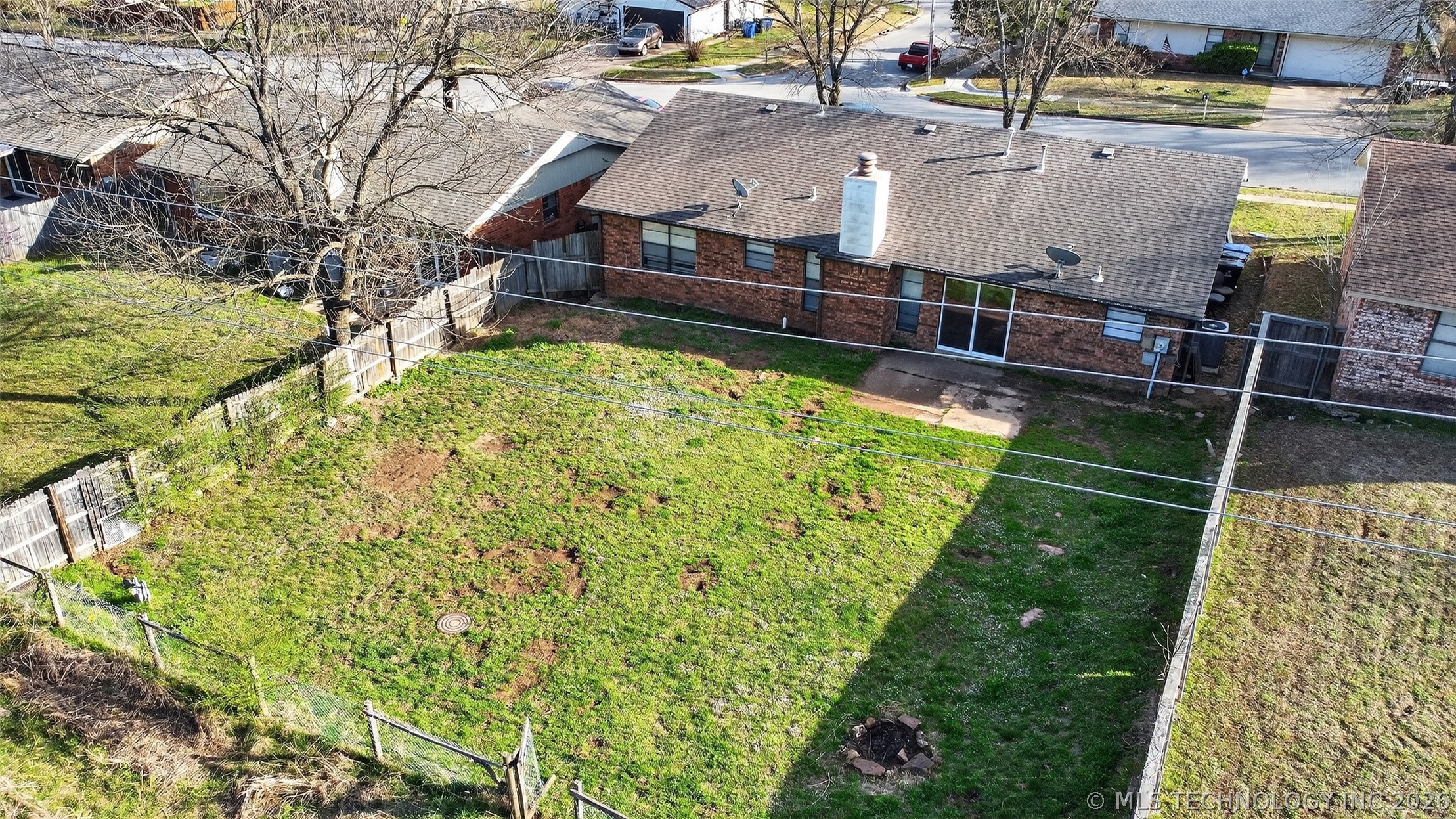 316 E Vicksburg Street Property Photo 42